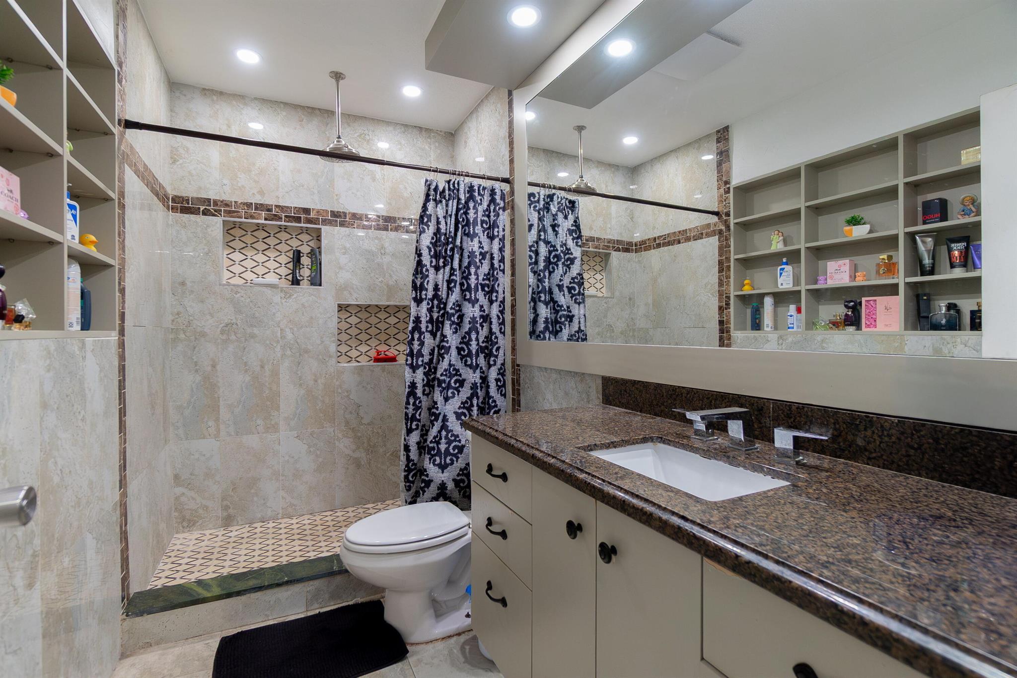 KNOTTY PINE ACRES - Residential