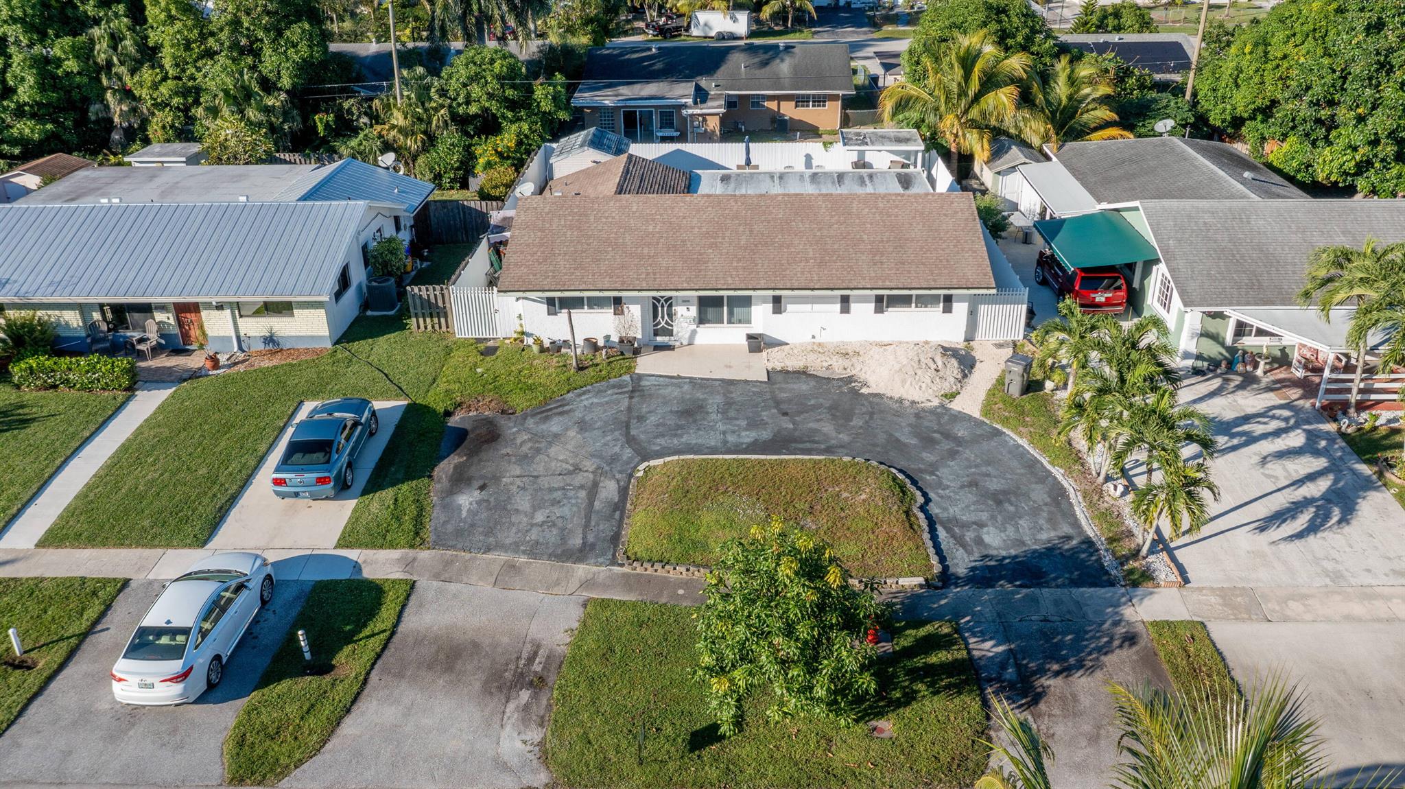 KNOTTY PINE ACRES - Residential