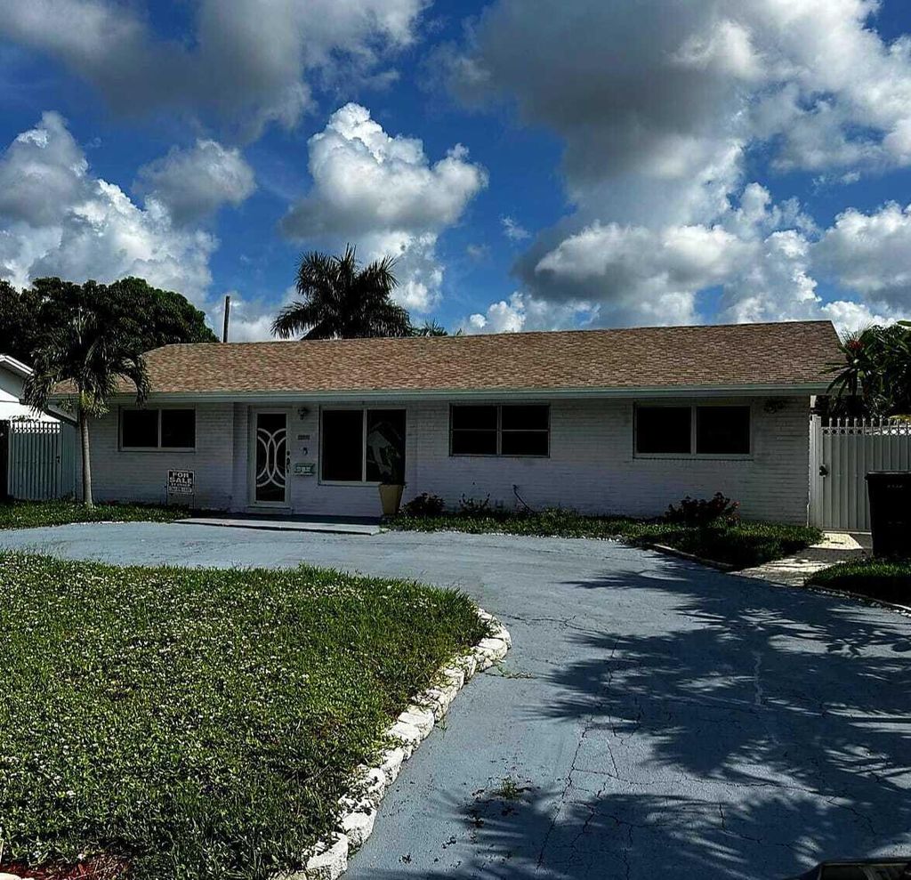Photo of 4963 Pine Cone Lane, West Palm Beach, FL 33417 (MLS # R11134594)