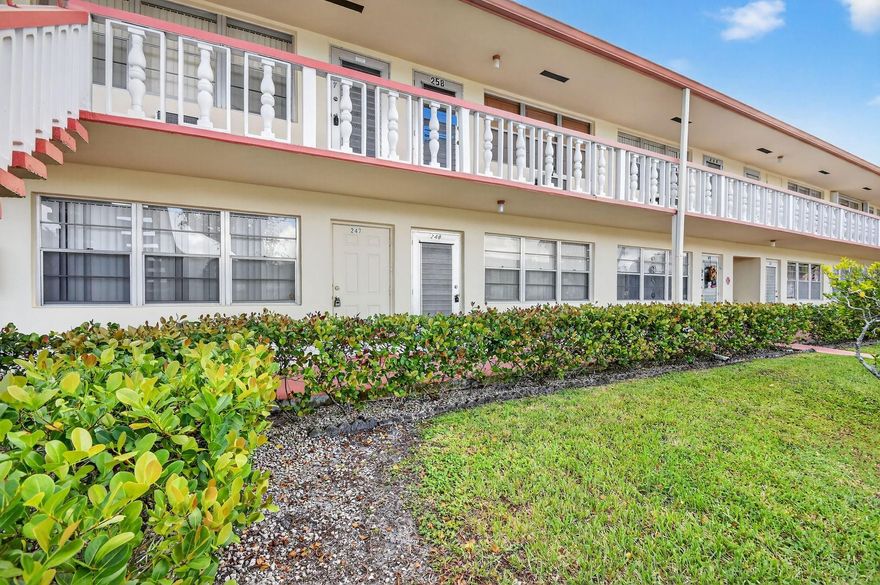 WELCOME TO CENTURY VILLAGE, ONE OF WEST PALM BEACH’S MOST DESIRABLE 55+ COMMUNITIES! LOCATED IN A RENTABLE BUILDING, PERFECT FOR INVESTORS OR SEASONAL RESIDENTS. THIS SPACIOUS 1-BEDROOM, 1-BATH APARTMENT OFFERS COMFORT, CONVENIENCE, AND A VIBRANT ACTIVE-ADULT LIFESTYLE. BRIGHT AND SPACIOUS LAYOUT WITH LOTS OF CLOSET SPACE. PRIVATE SCREENED PATIO TO ENJOY THE FLORIDA SUNSHINE. CENTURY VILLAGE OFFERS RESORT-STYLE LIVING WITH UNMATCHED AMENITIES INCLUDING: STATE-OF-THE-ART CLUBHOUSE, FITNESS CENTER, MULTIPLE POOLS THROUGHOUT THE COMMUNITY, ON-SITE THEATRE WITH LIVE SHOWS & MOVIES. CONVENIENT COURTESY BUS SERVICE
ENDLESS SOCIAL ACTIVITIES AND CLUBS FOR RESIDENTS. ENJOY PEACE OF MIND IN THIS GATED, WELL-KEPT COMMUNITY, JUST MINUTES FROM SHOPPING, DINING, AND BEACHES.