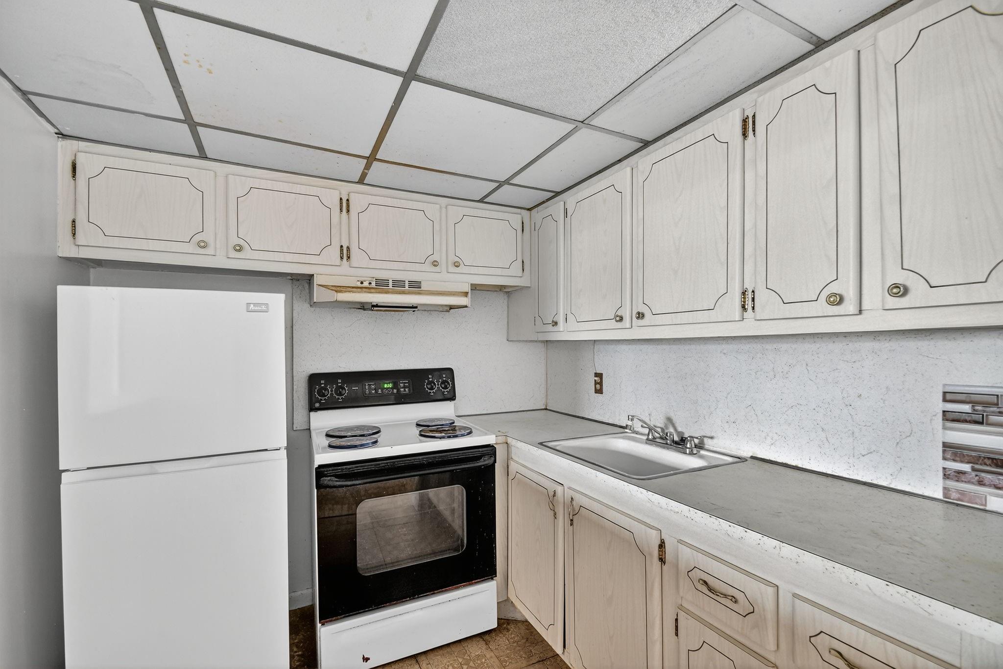 CAMDEN CONDOMINIUMS - Residential