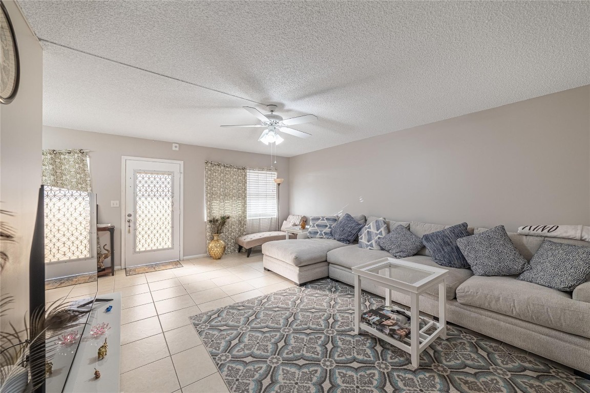 1902 Bermuda Circle L4