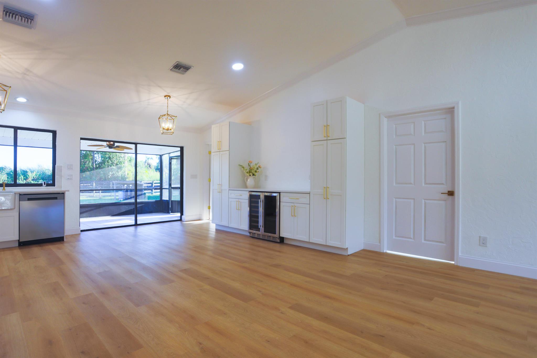 15530 42nd Road N