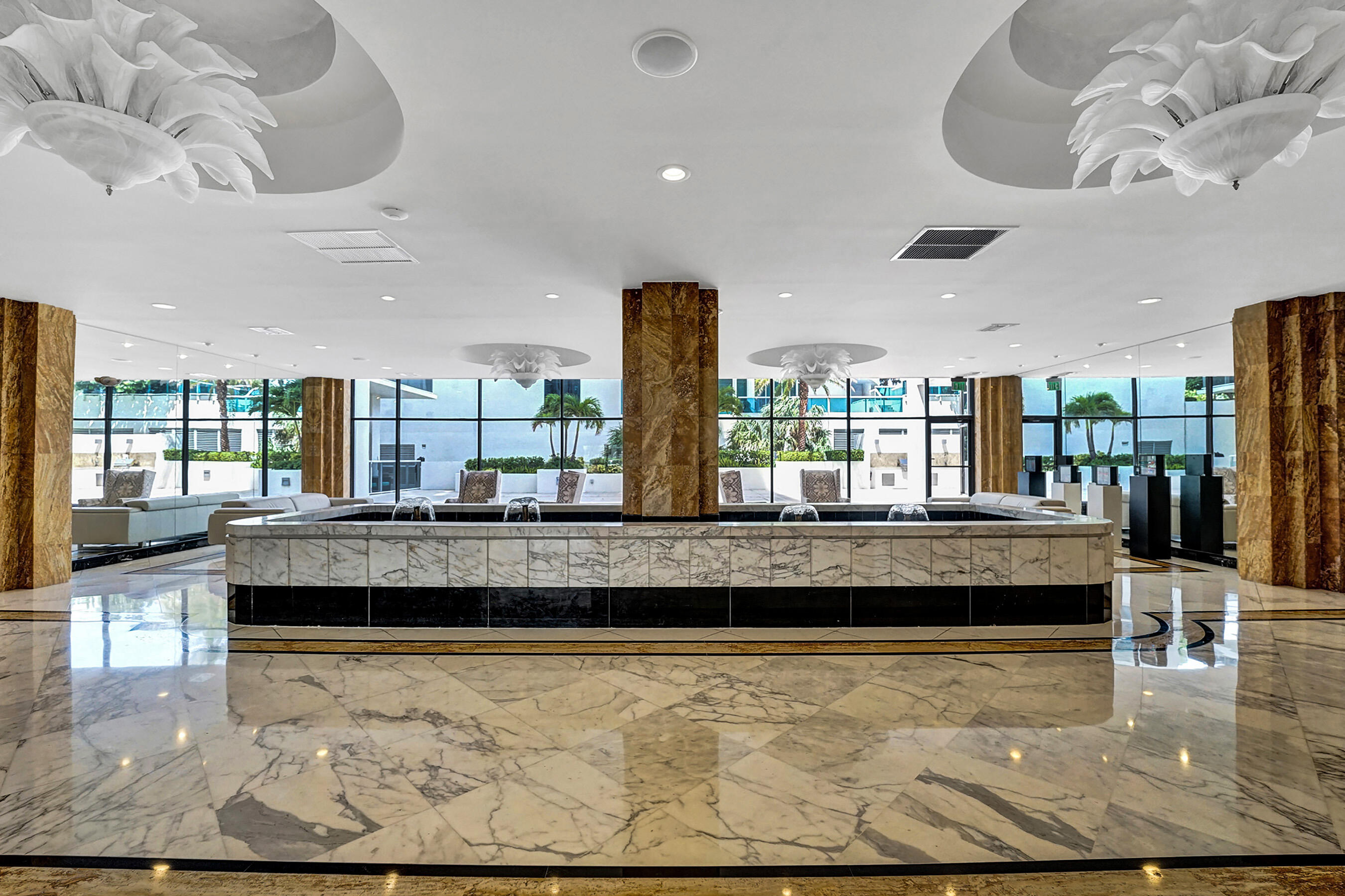 AQUARIUS CONDO - Residential