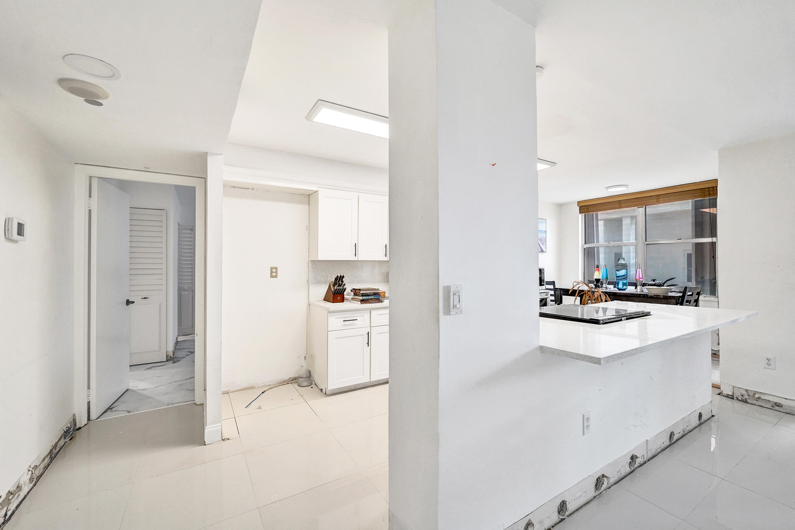 AQUARIUS CONDO - Residential