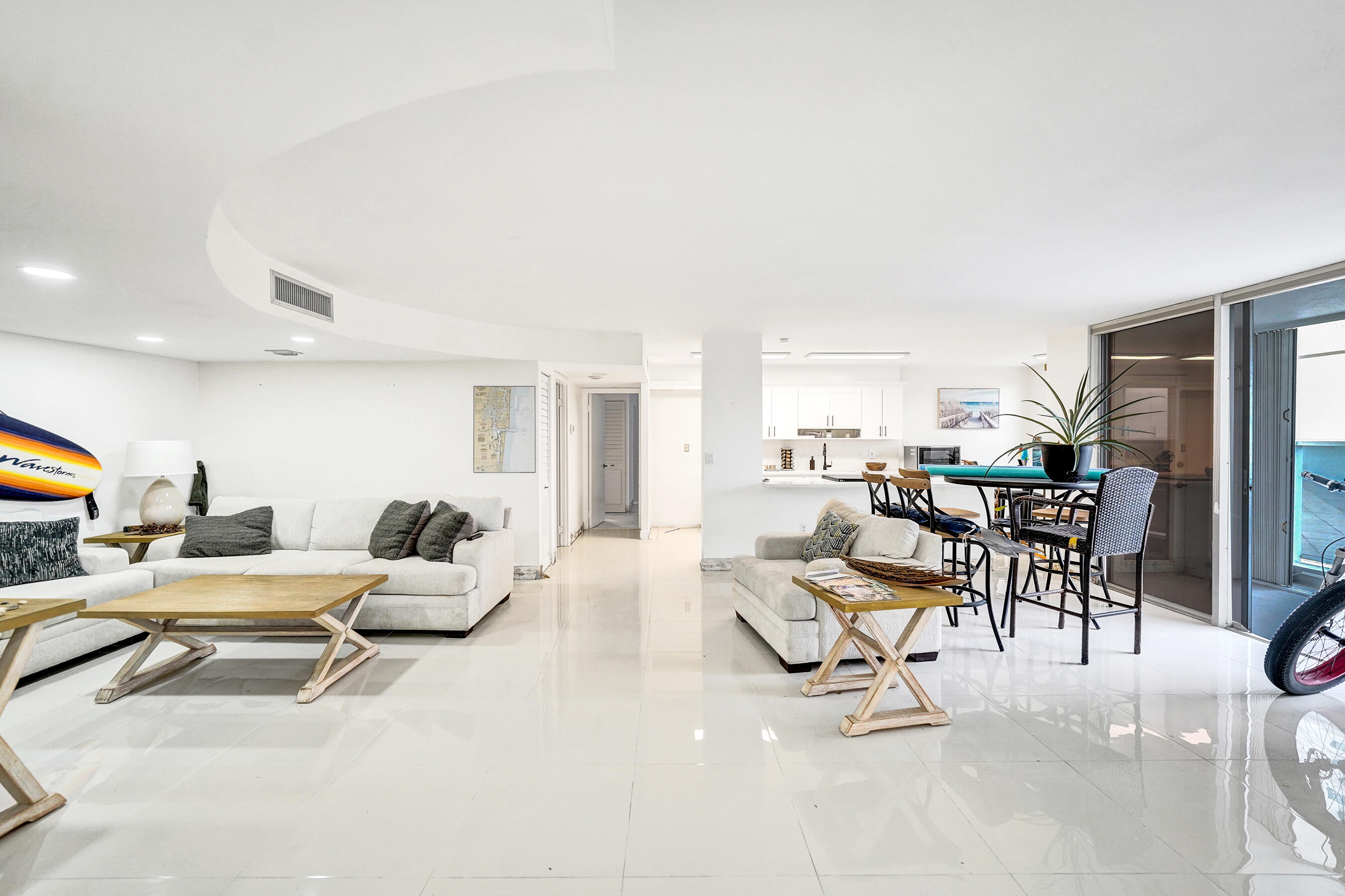 AQUARIUS CONDO - Residential