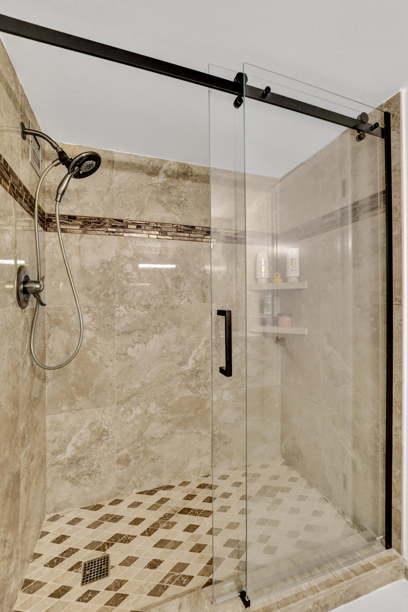 AQUARIUS CONDO - Residential
