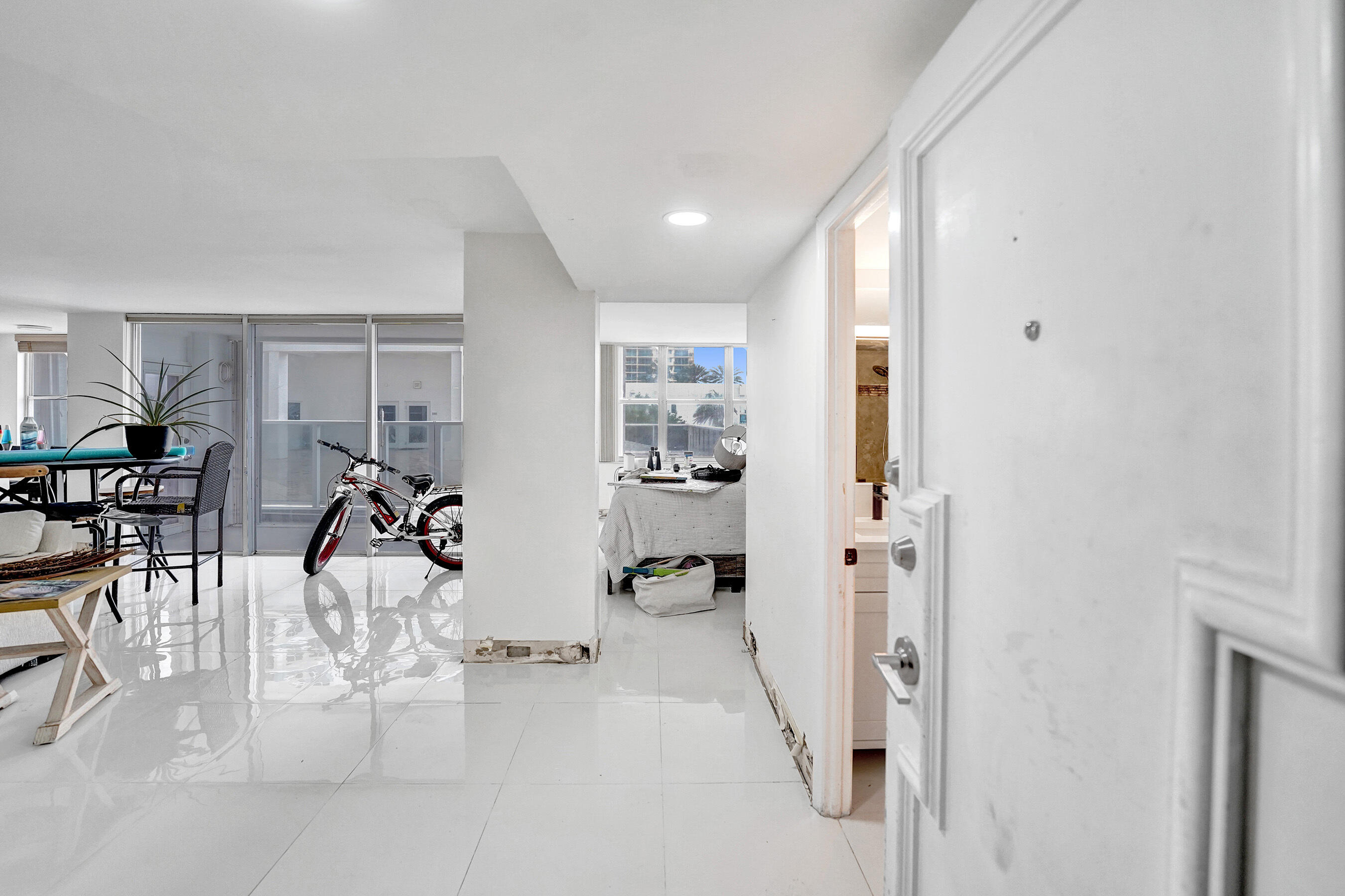 AQUARIUS CONDO - Residential