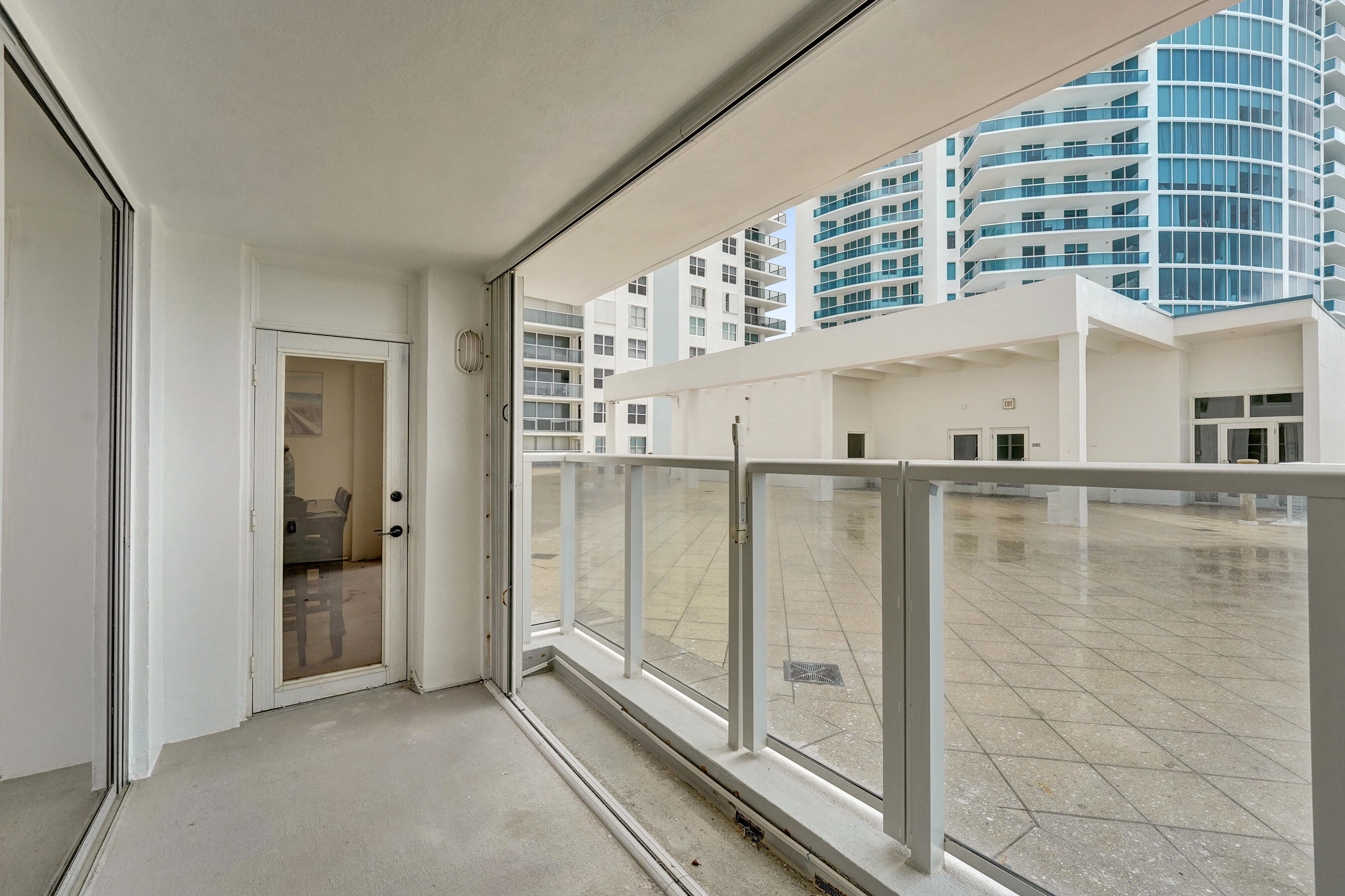 AQUARIUS CONDO - Residential