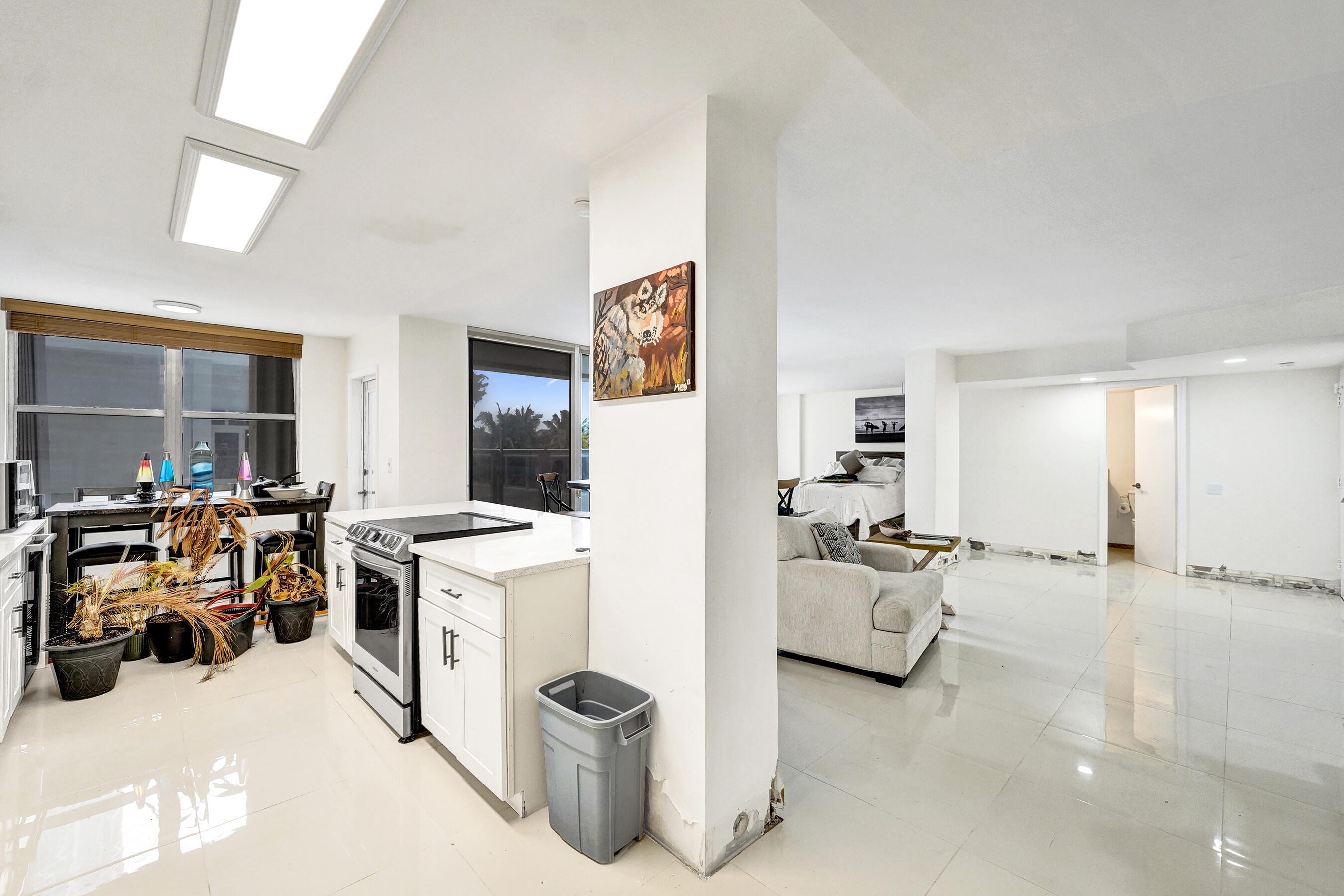 AQUARIUS CONDO - Residential