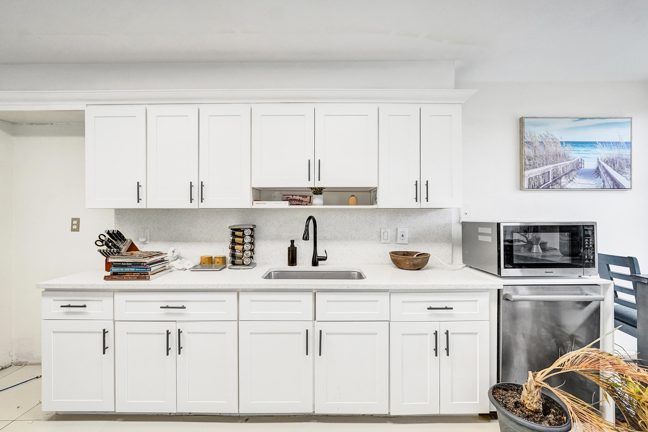 AQUARIUS CONDO - Residential