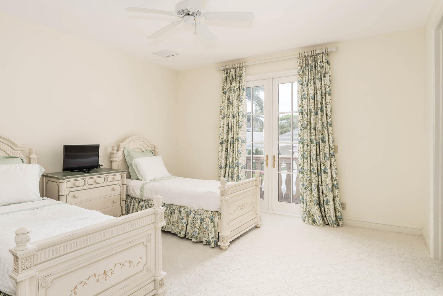 THE SANCTUARY - Residential