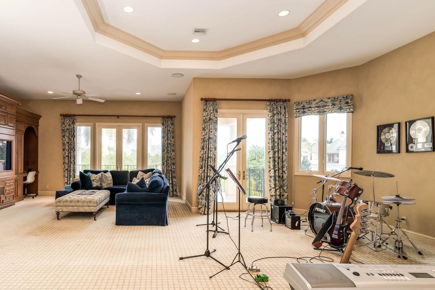 THE SANCTUARY - Residential