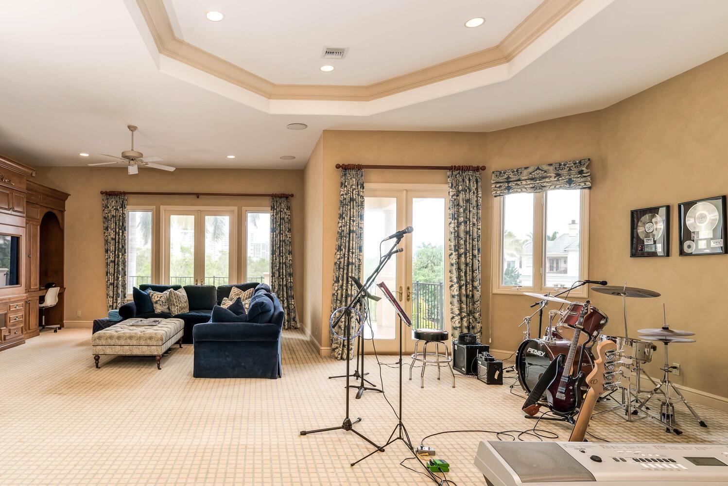 THE SANCTUARY - Residential