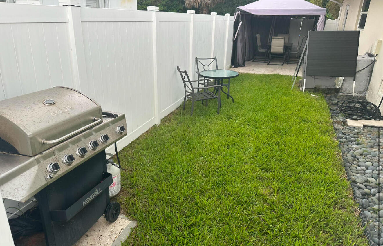 BOCA WOODS - Residential Lease