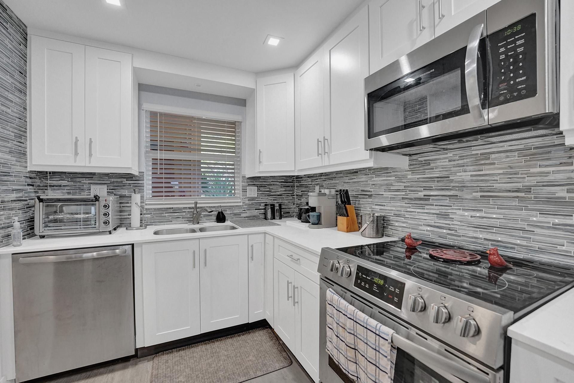 Southampton Condo - Residential Lease