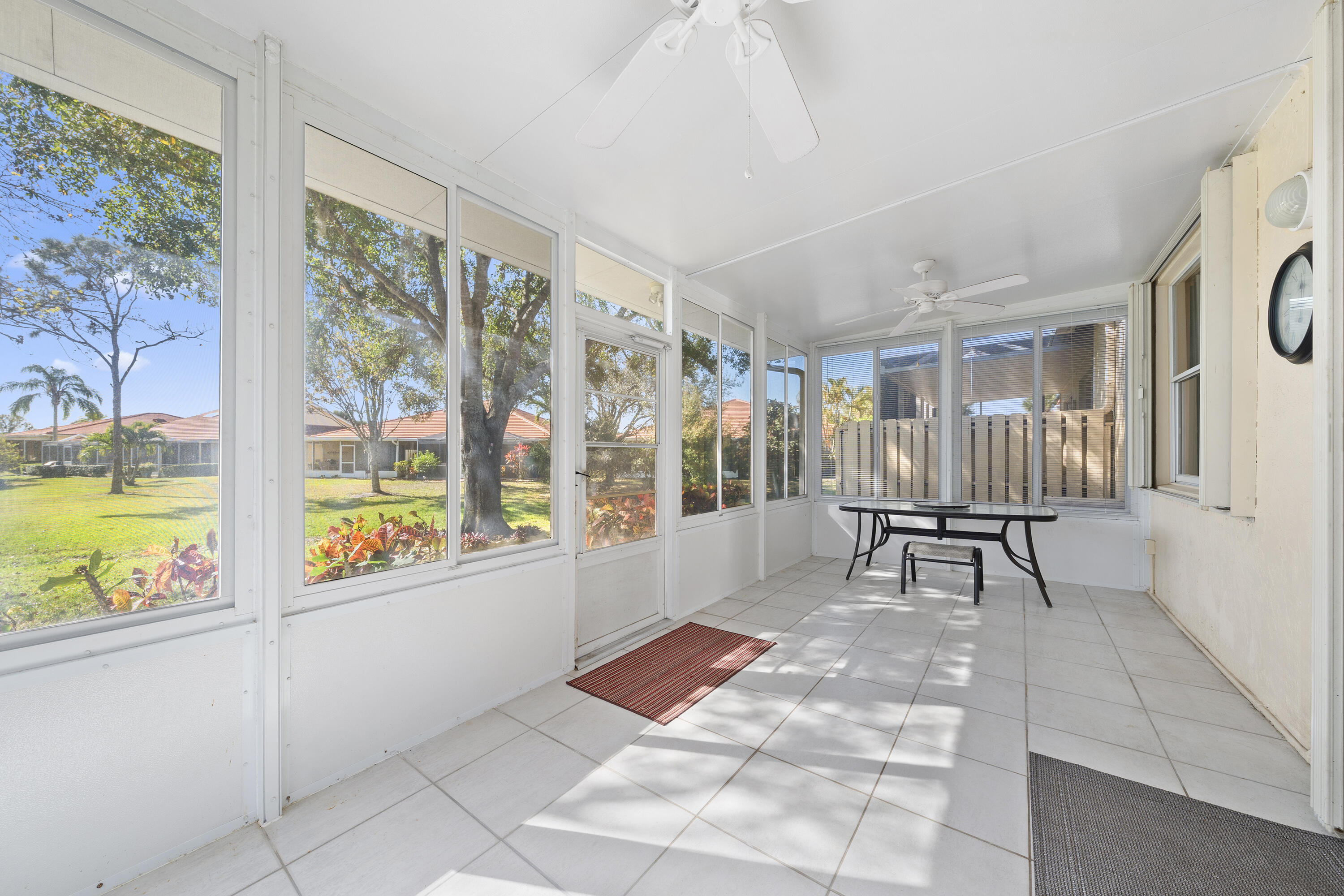 WHISPERING SOUND - Residential