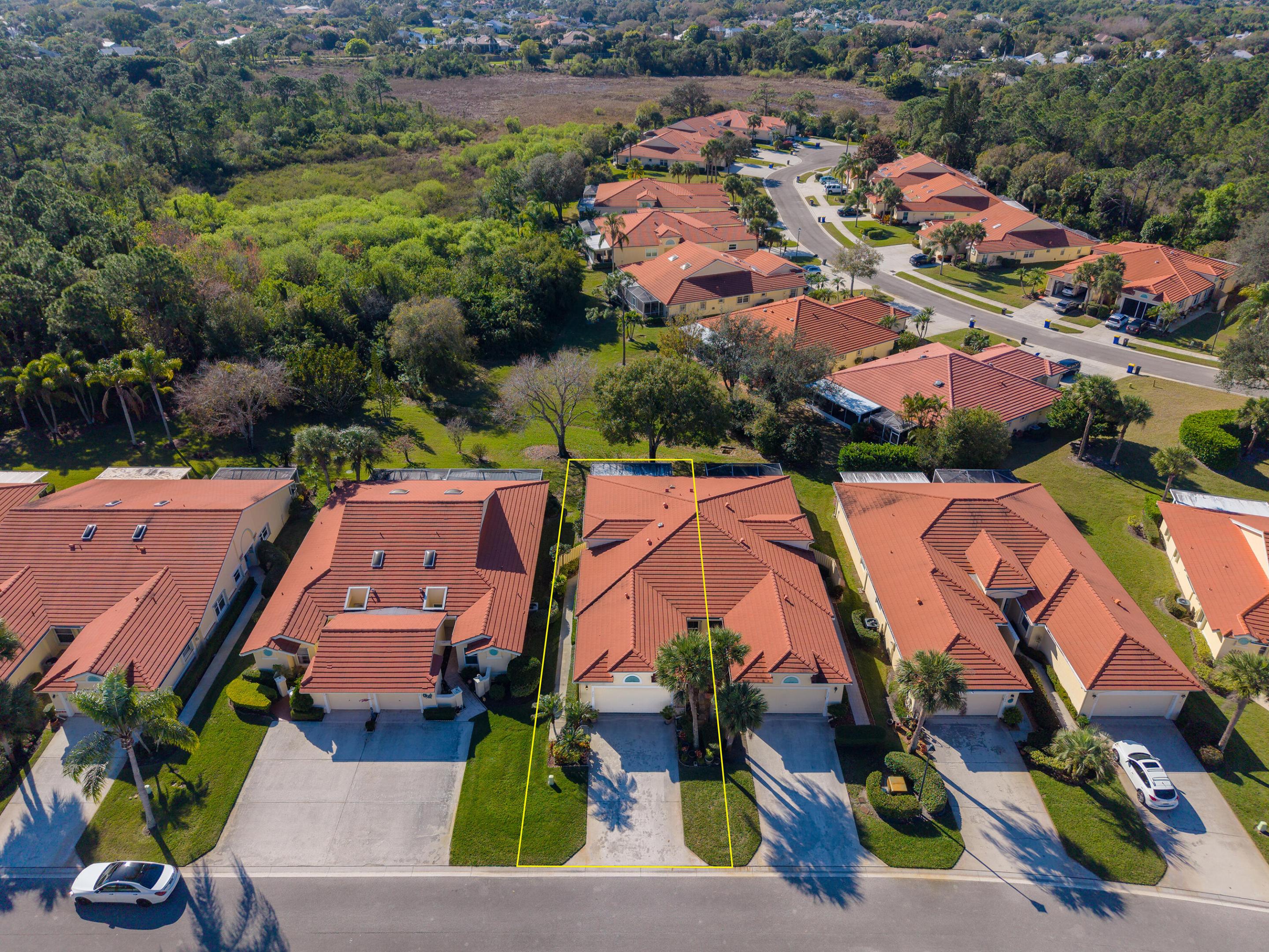 3752 SW Whispering Sound Drive