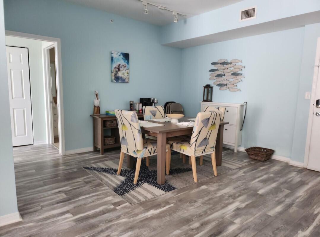 View photos, virtual tours, details... 802 W Windward Way 309