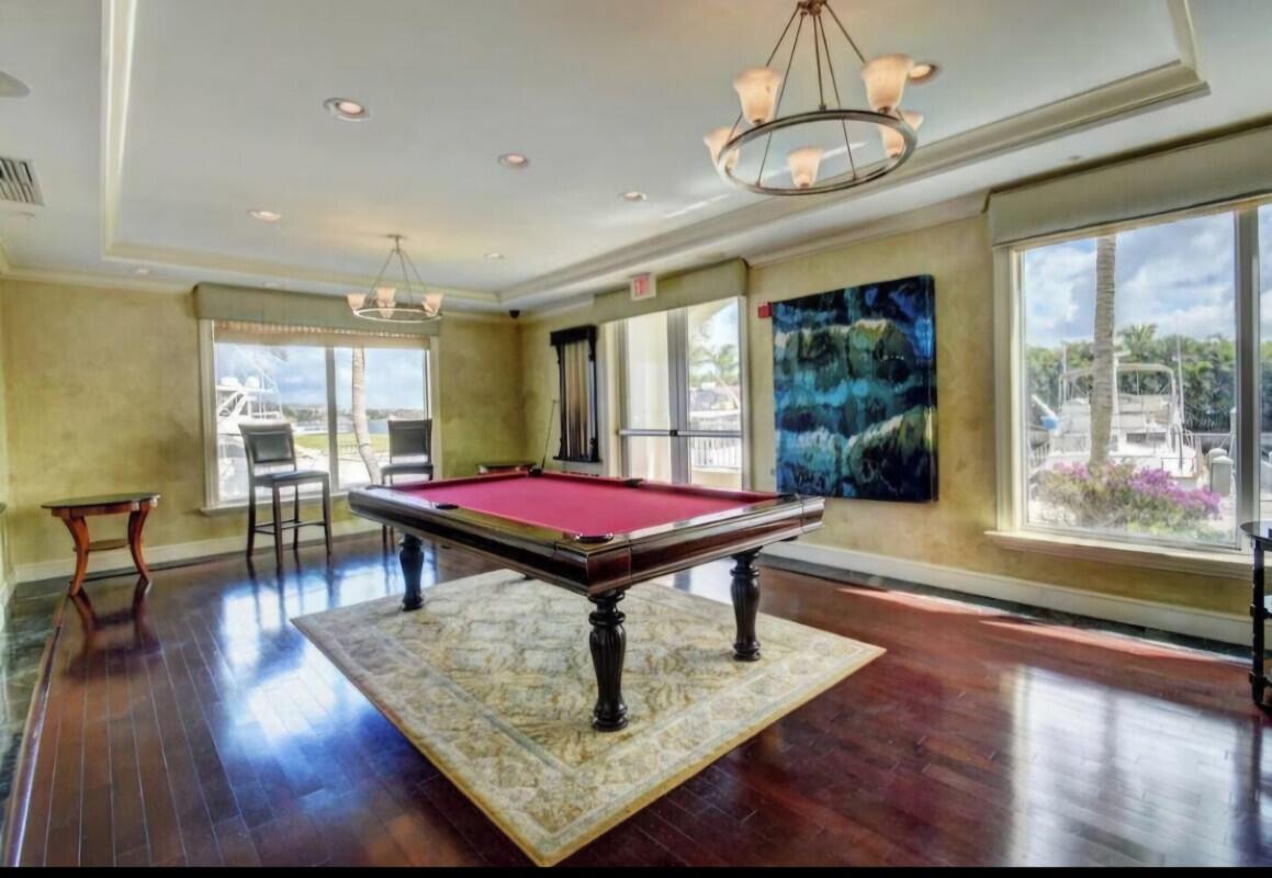 MOORINGS AT LANTANA CONDO - Residential