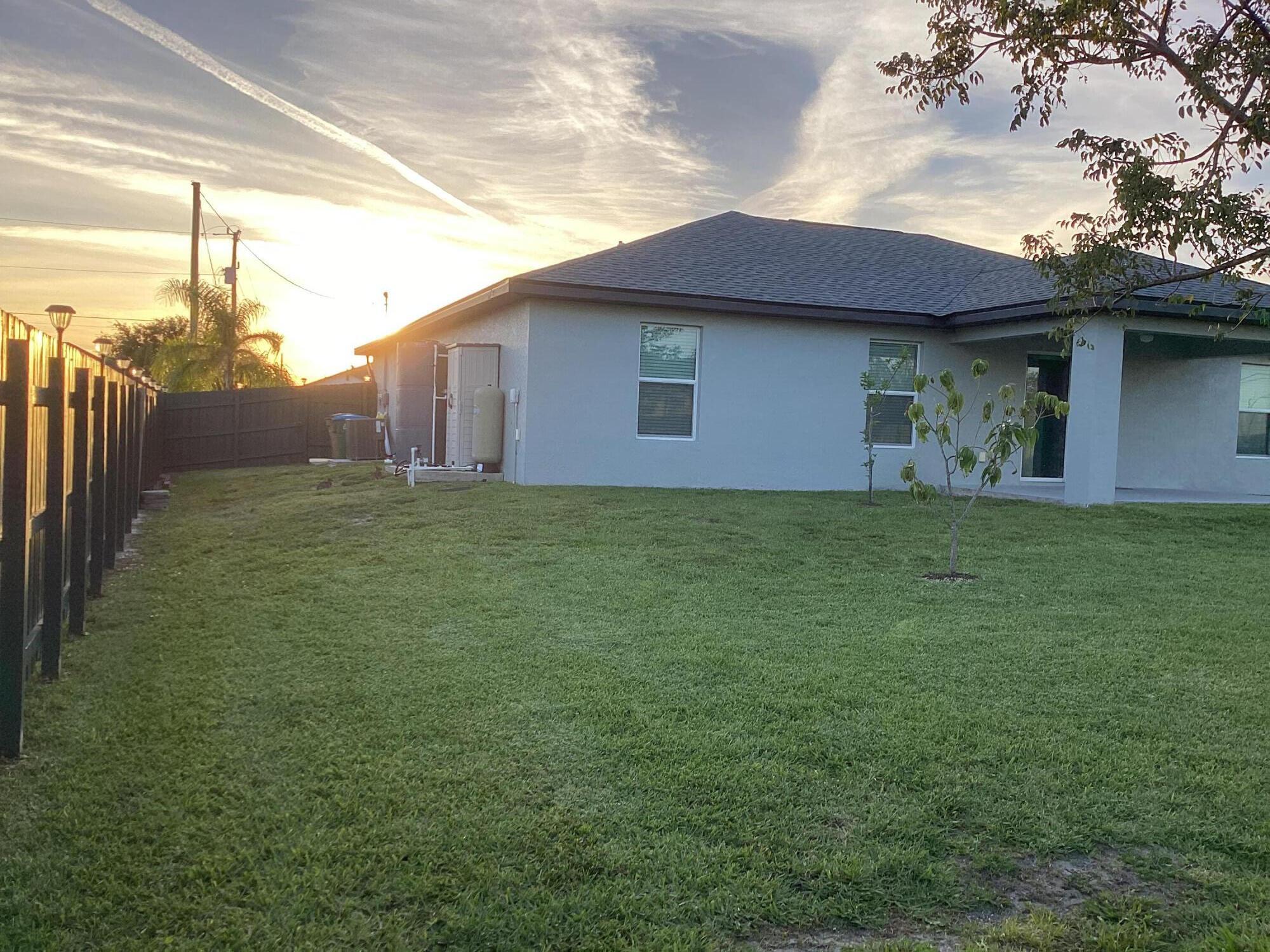 309 NW 22ND Place