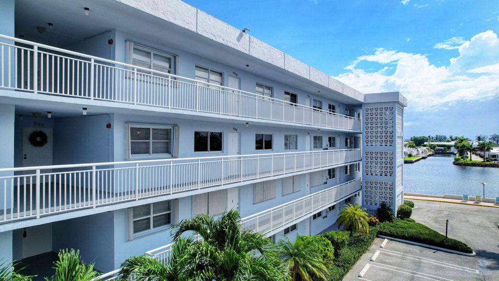 Photo of 2018 S Federal Highway #305, Boynton Beach, FL 33435 (MLS # R11020150)