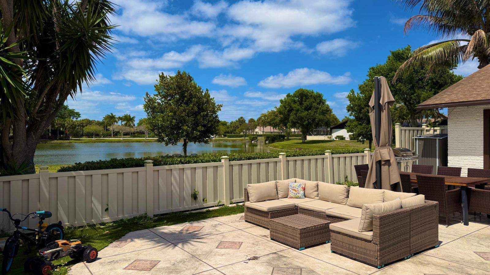 BOCA GARDENS - Residential Lease