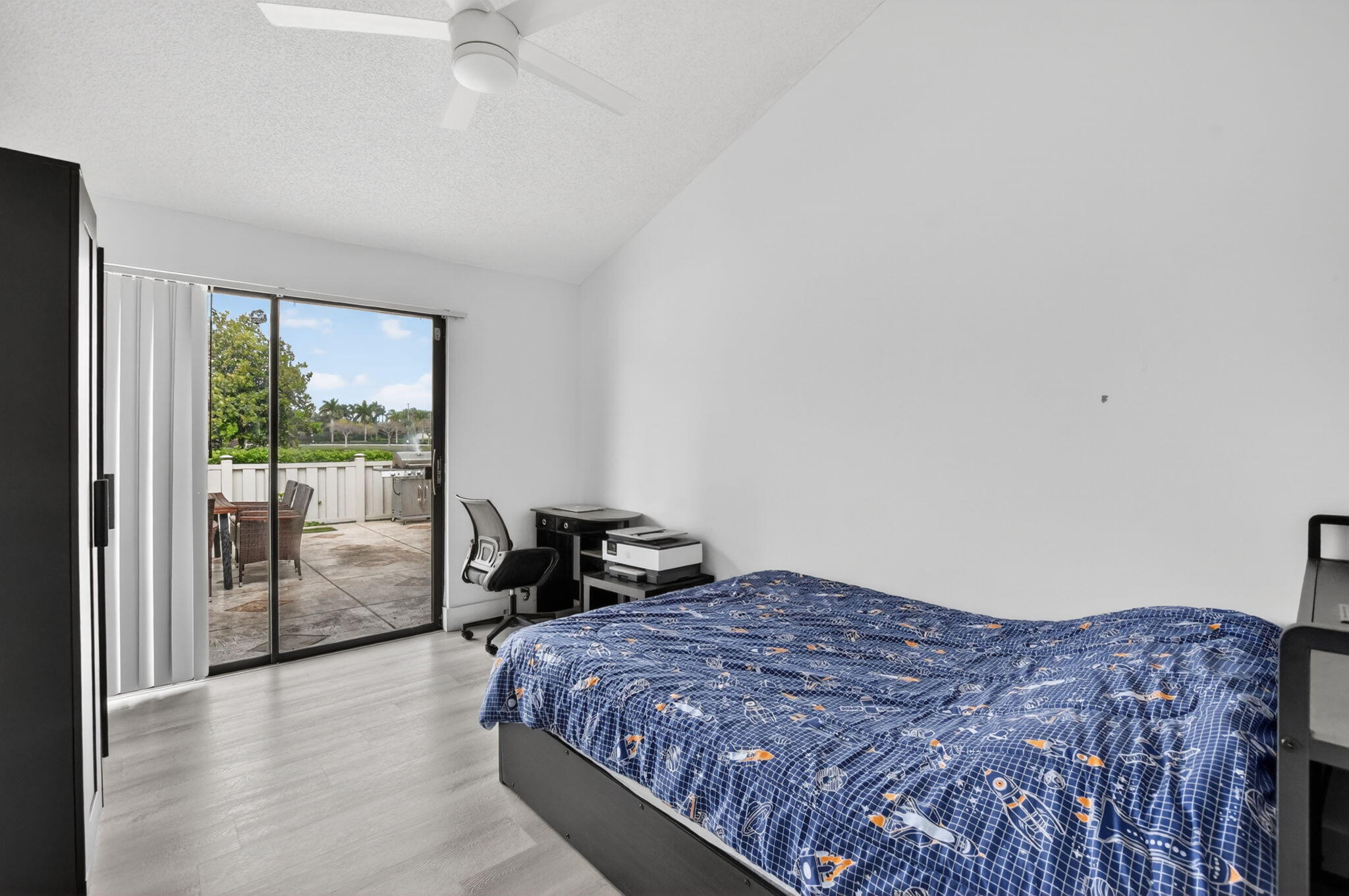 BOCA GARDENS - Residential Lease