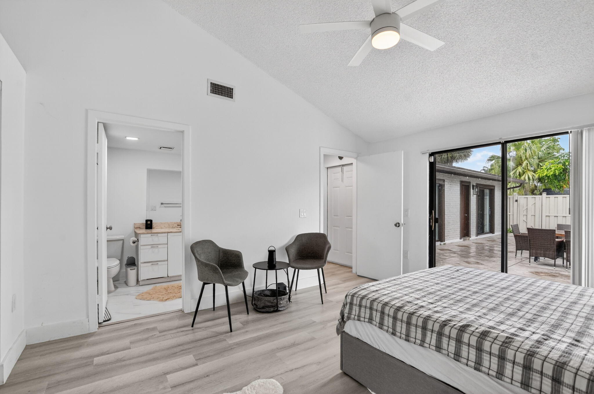 BOCA GARDENS - Residential Lease
