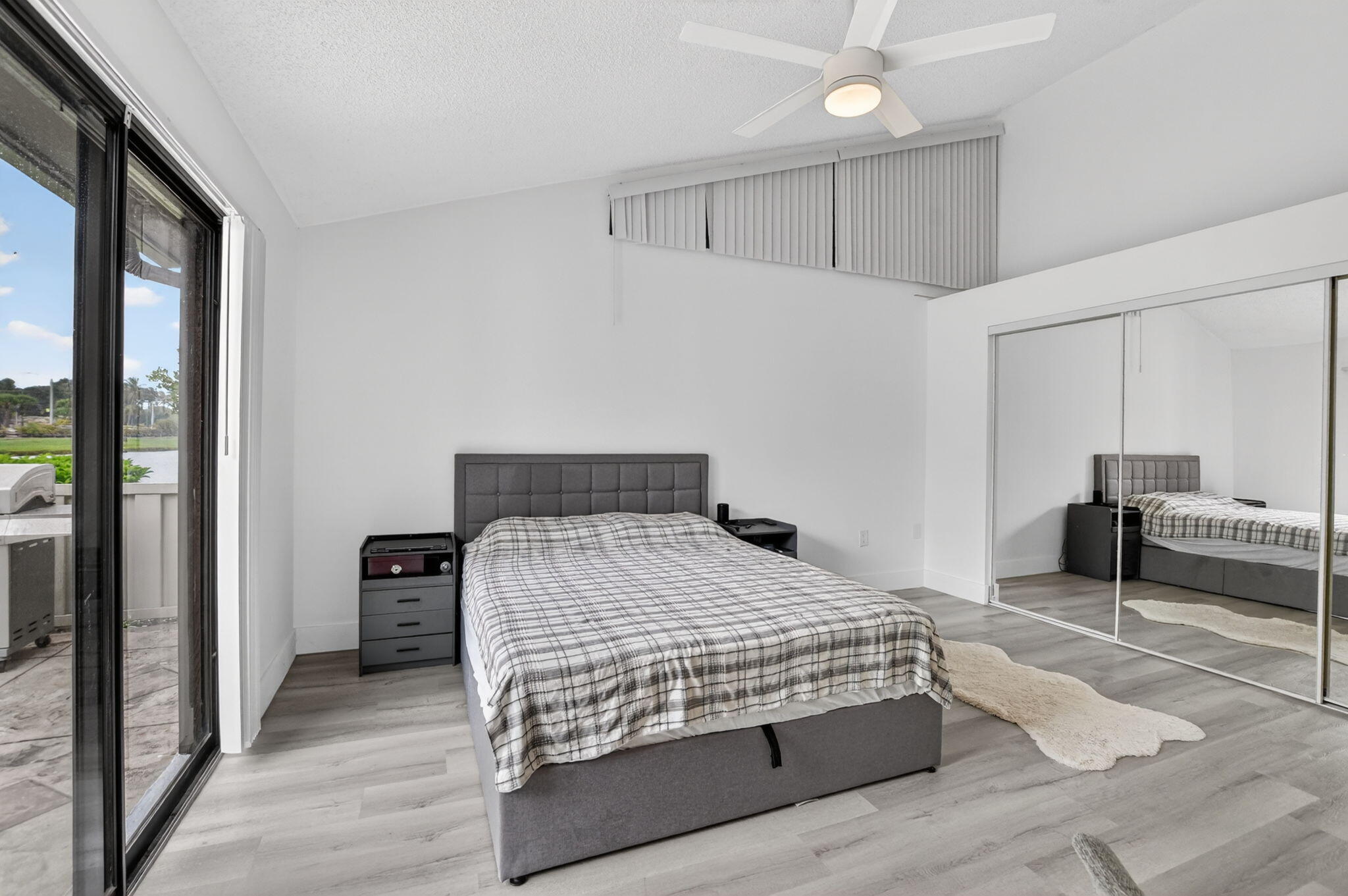BOCA GARDENS - Residential Lease