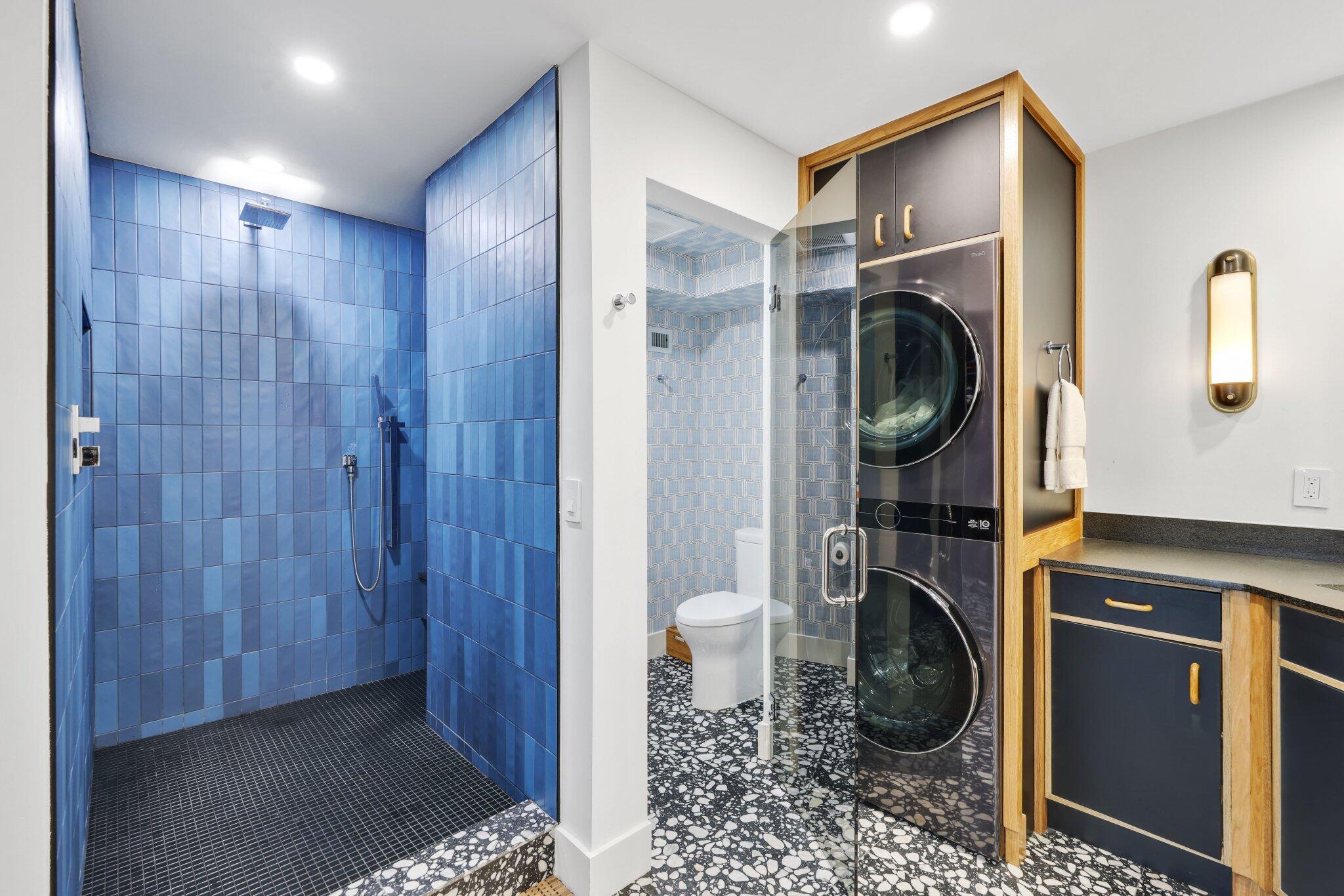 FOUR SEASONS CONDO - Residential