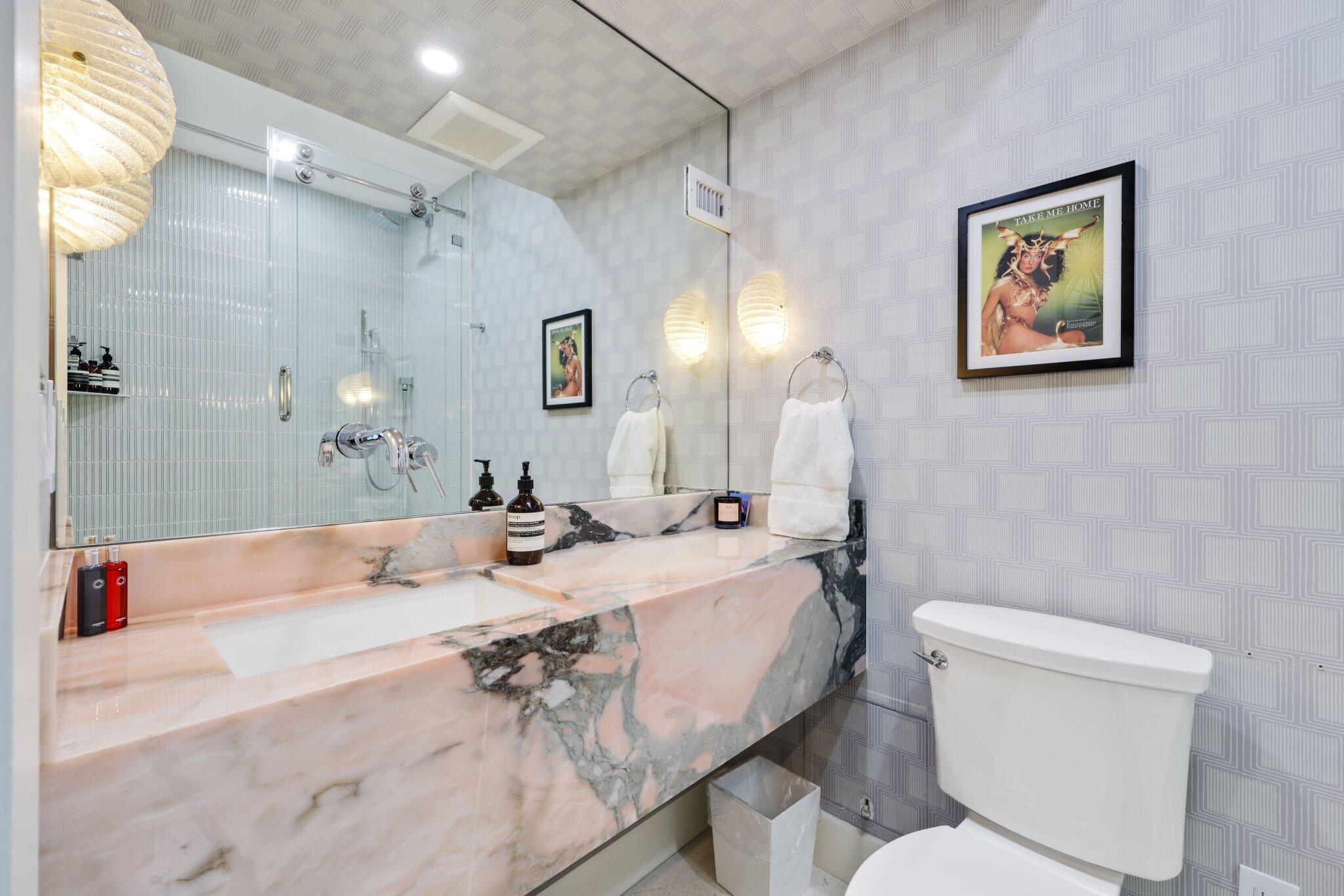 FOUR SEASONS CONDO - Residential