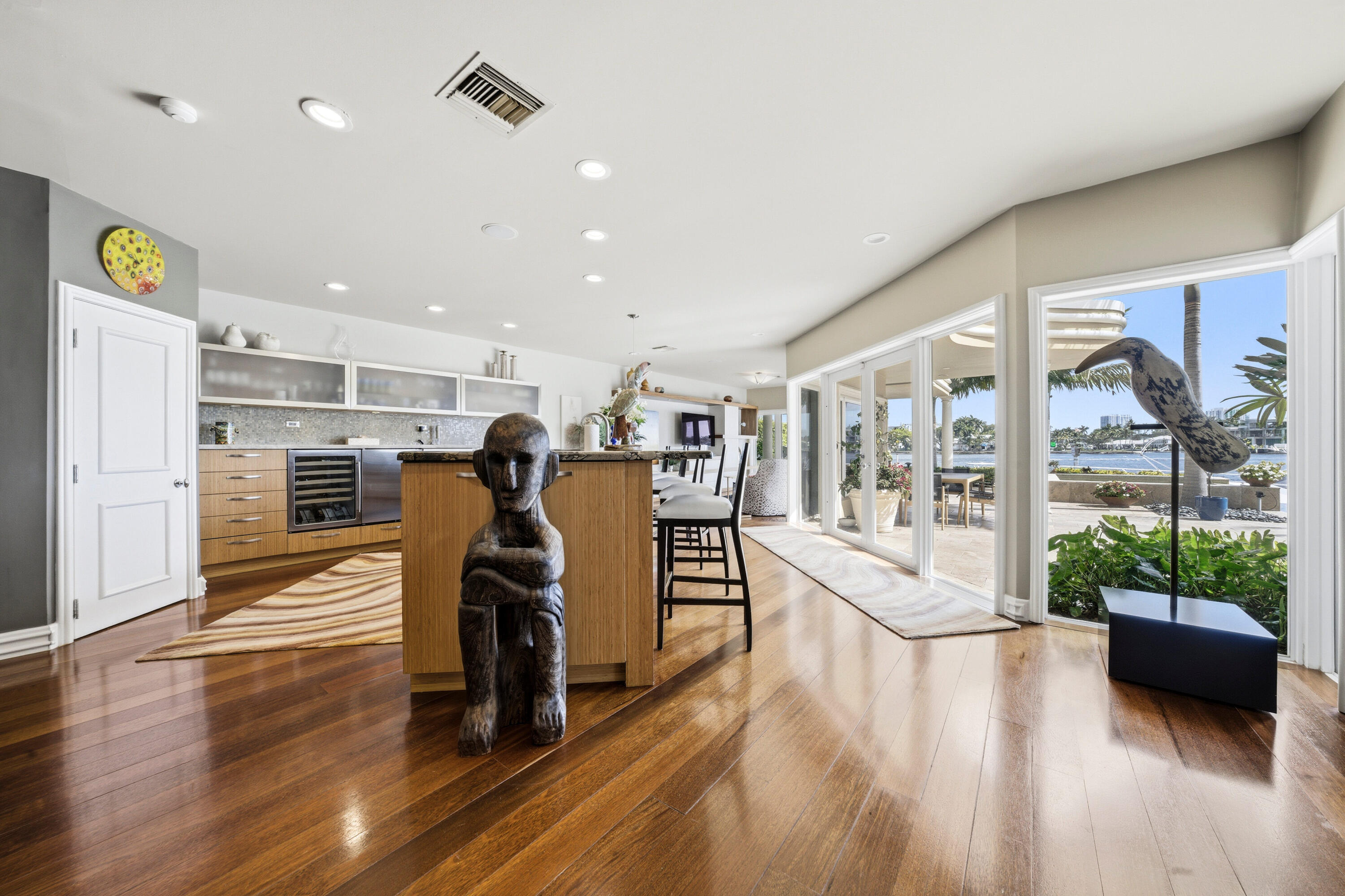 HARBOR BEACH - Residential