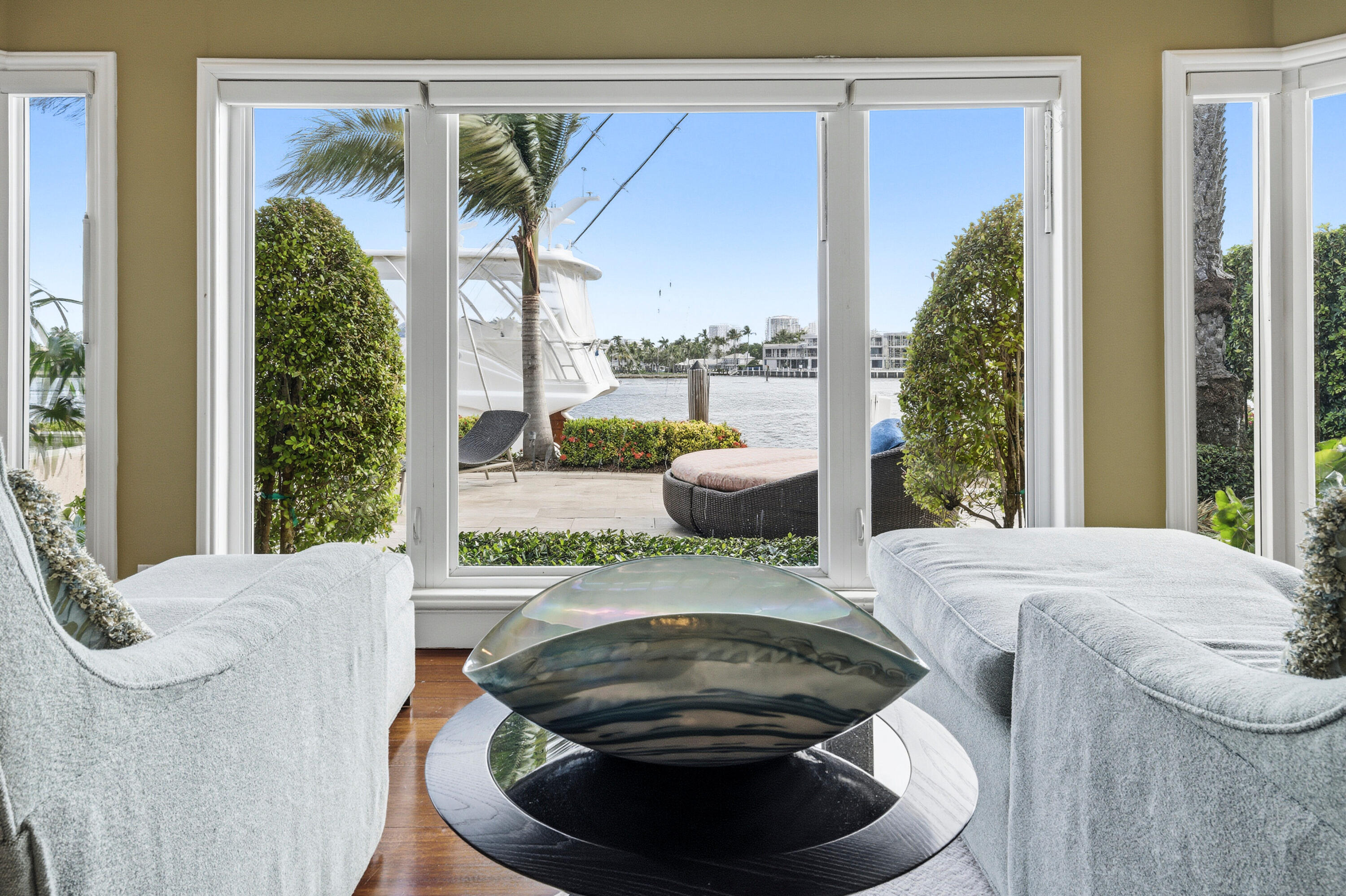 HARBOR BEACH - Residential