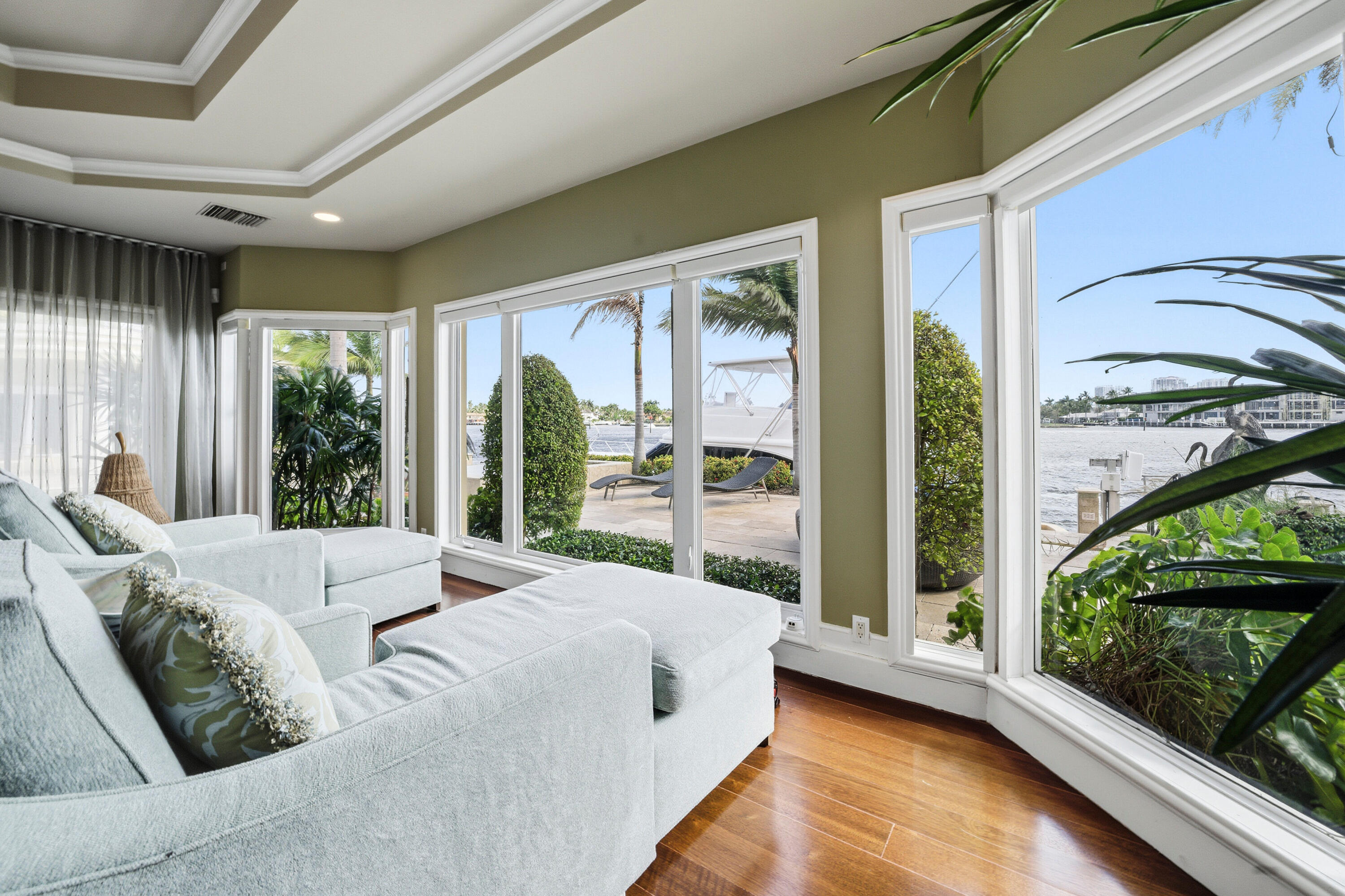 HARBOR BEACH - Residential