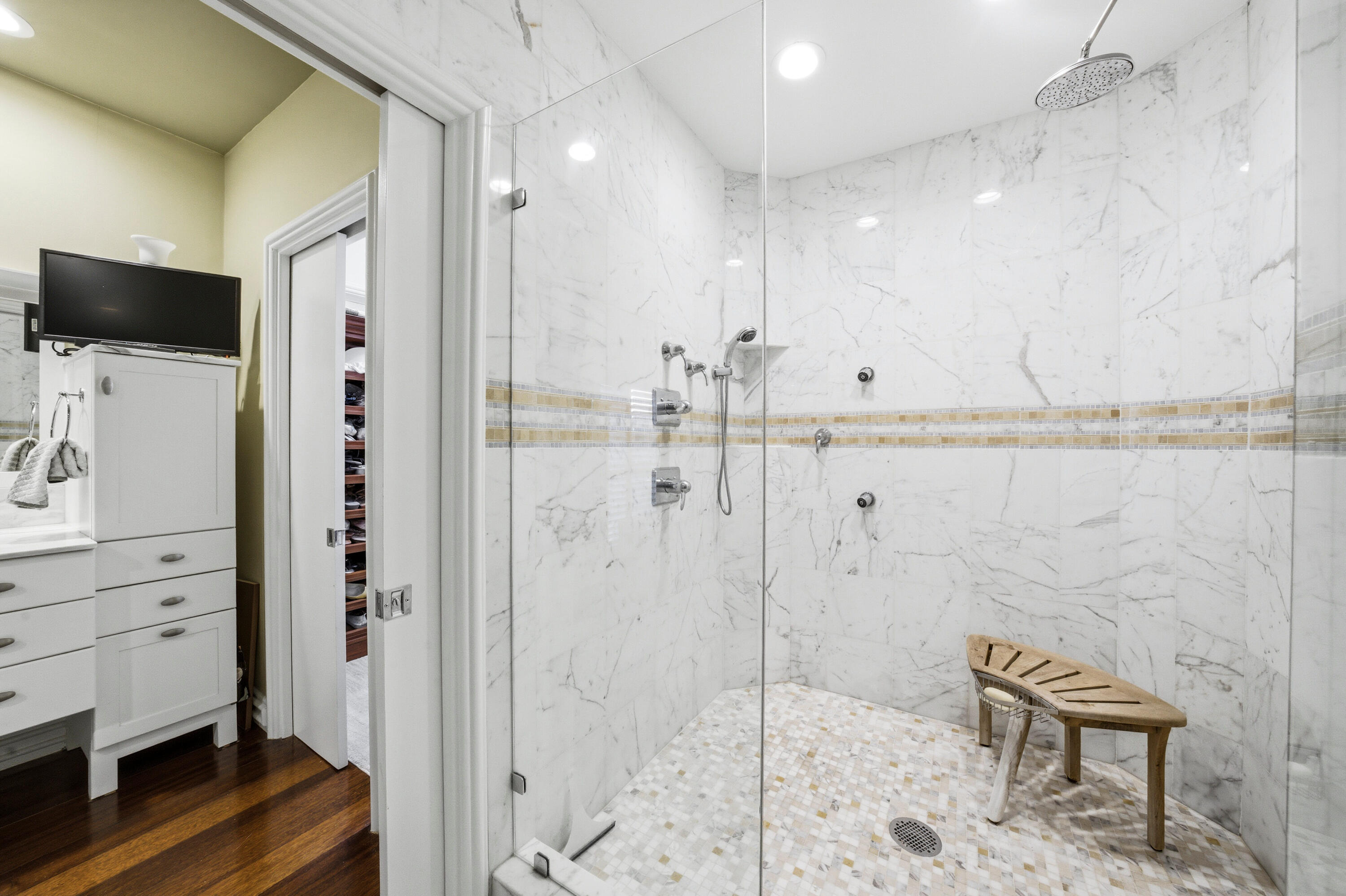 HARBOR BEACH - Residential