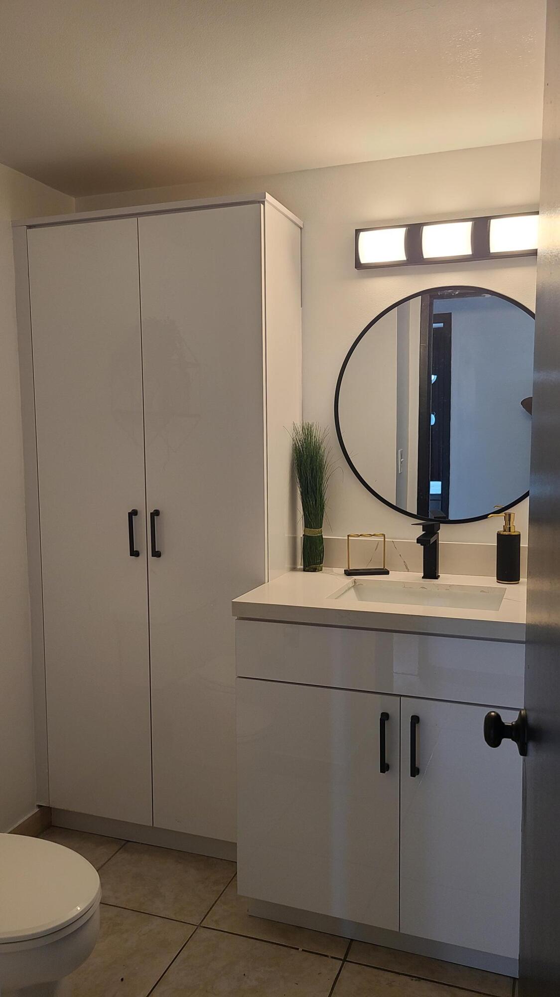 OLYMPUS CONDO PHASE - Residential