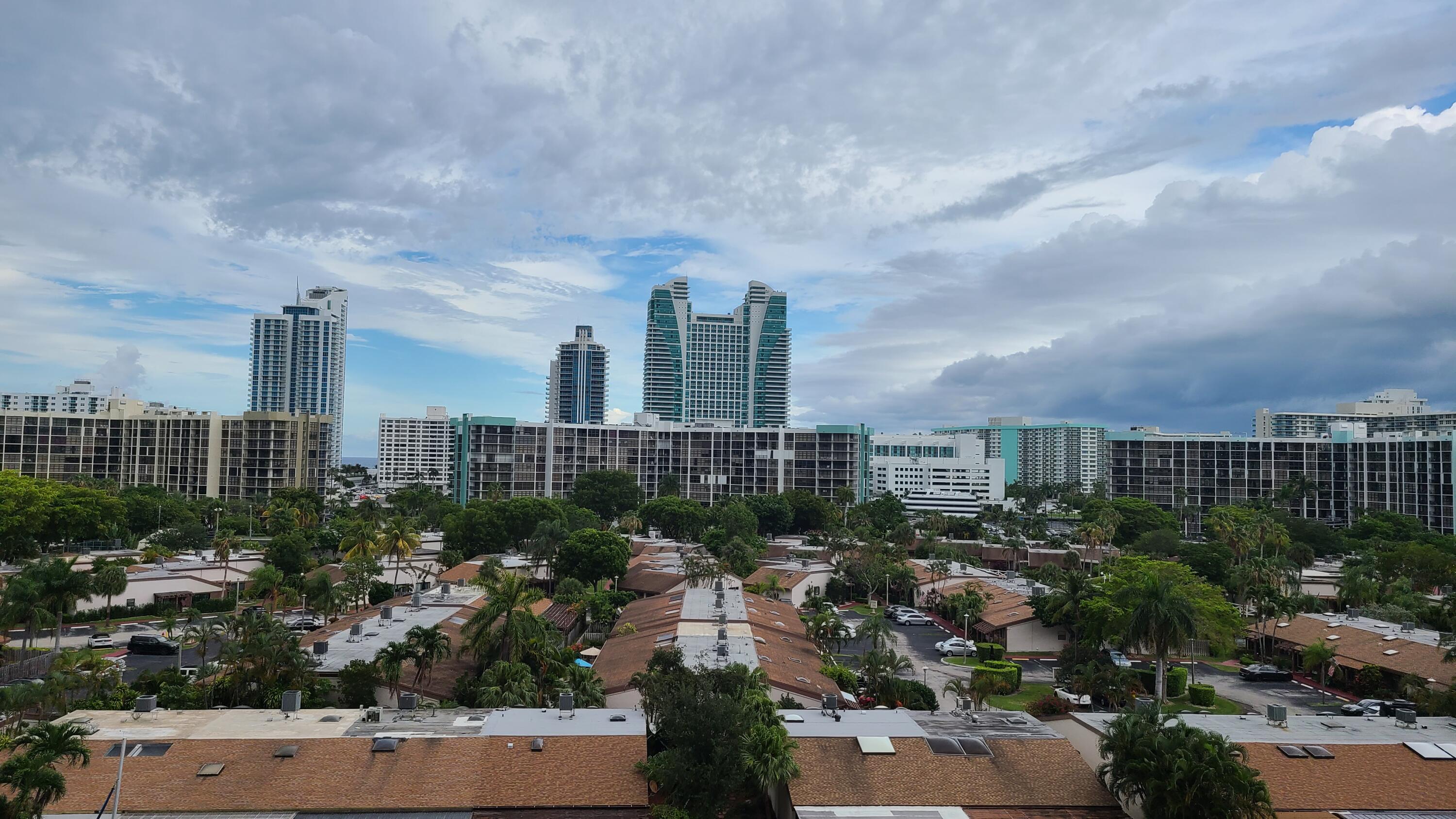 OLYMPUS CONDO PHASE - Residential
