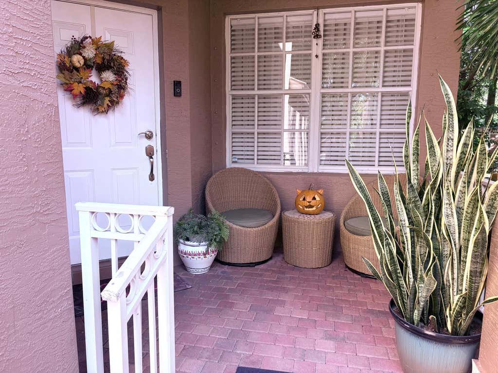Photo of 11487 Blue Violet Lane, Royal Palm Beach, FL 33411 (MLS # B26065825)