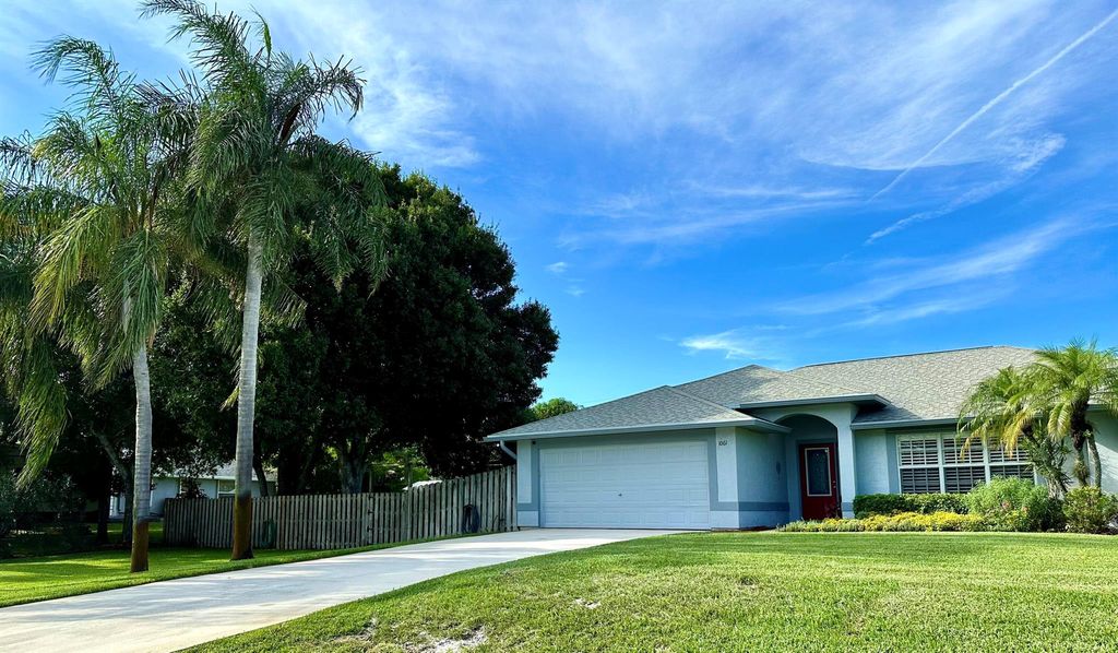 Photo of 1061 SE Seagrass Avenue, Port Saint Lucie, FL 34983 (MLS # R11009204)