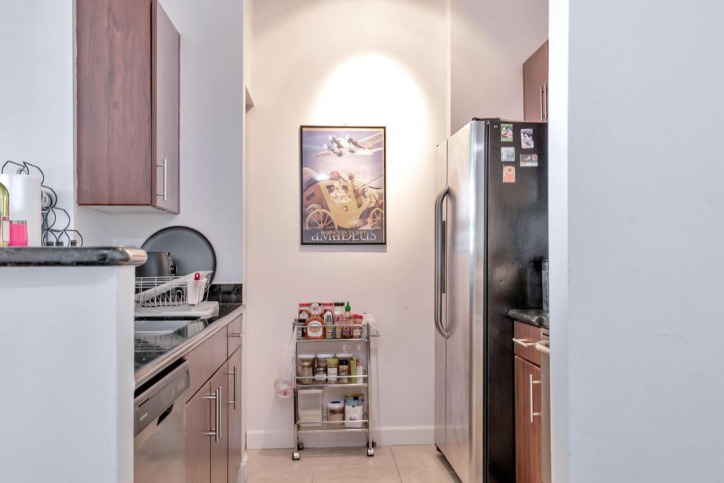 LAUDERDALE ONE CONDO - Residential