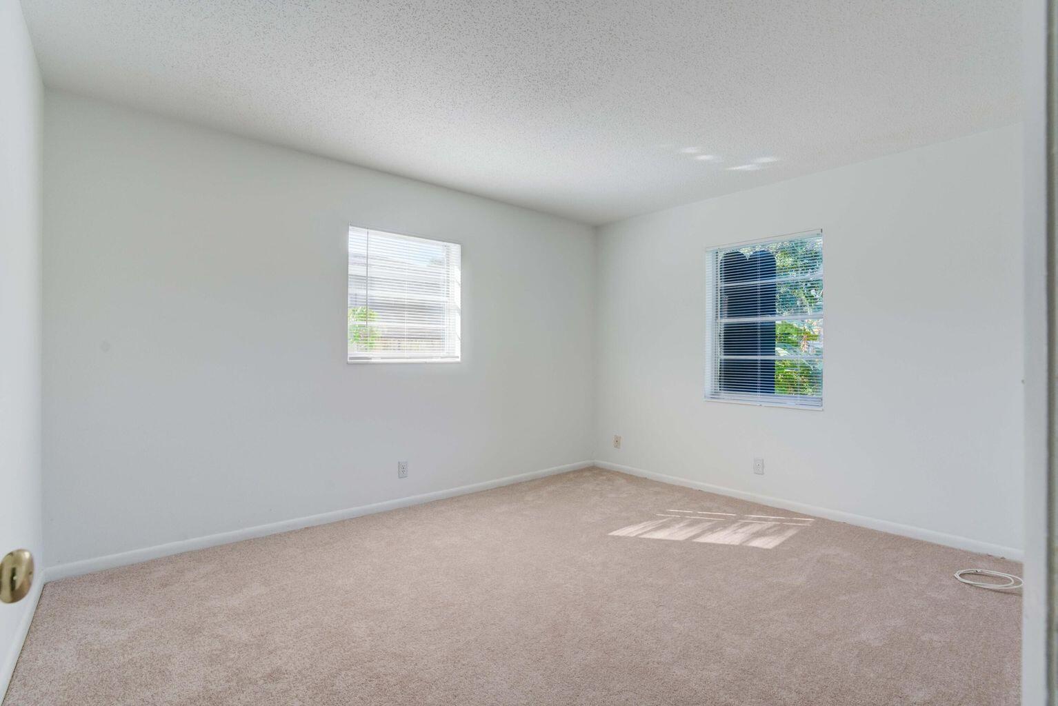 PINE GARDENS SUB LOT 19 B - Residential Lease