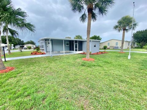 A home in Barefoot Bay