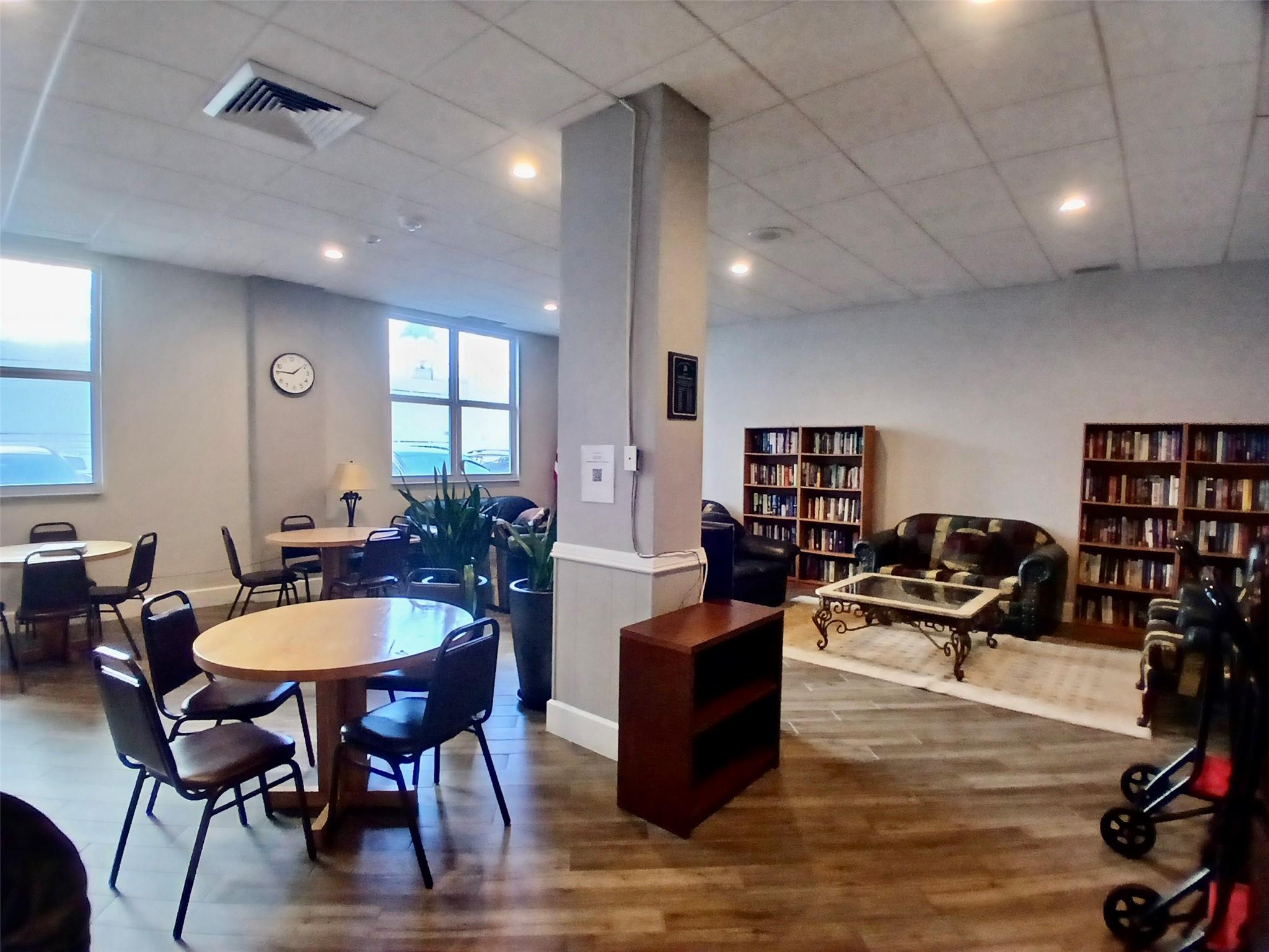 GALT TOWERS - Residential