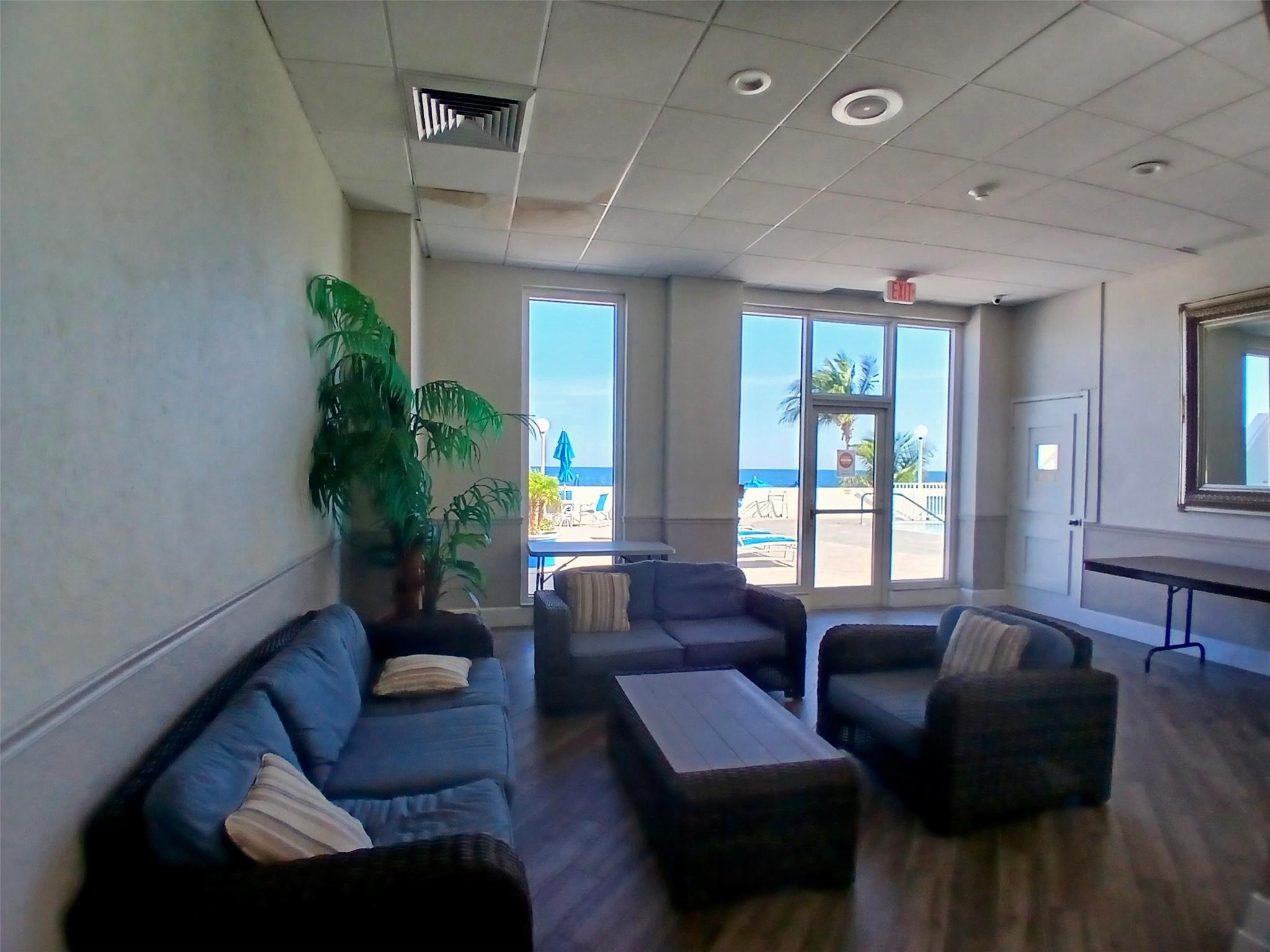 GALT TOWERS - Residential