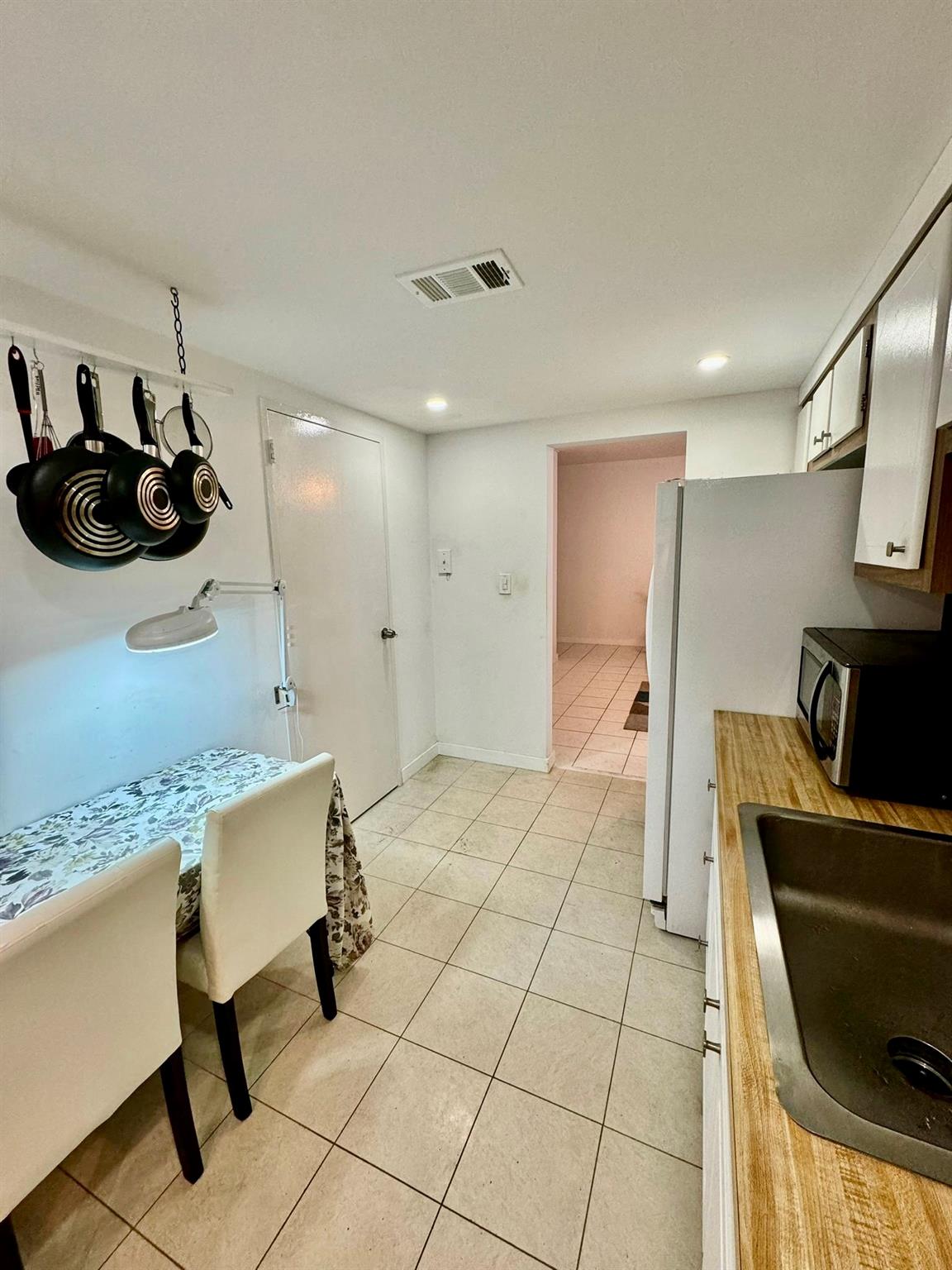 GALT TOWERS - Residential