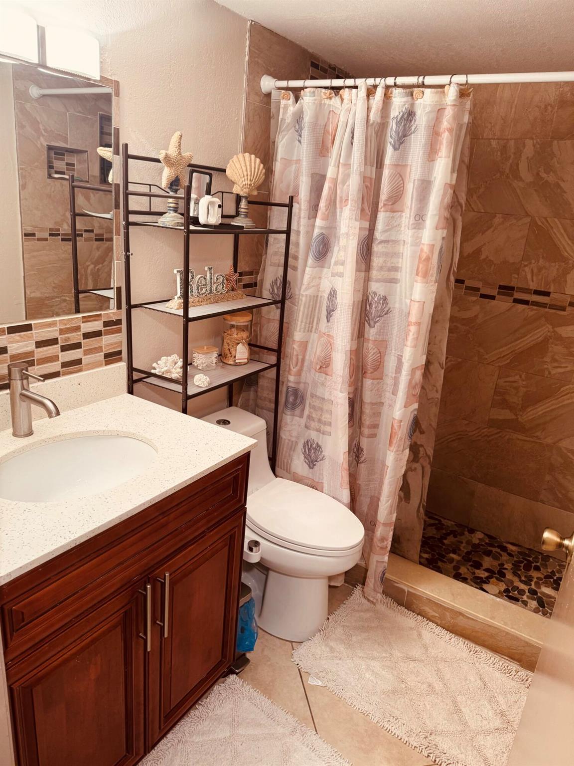 REGAL PALMS EATON CONDO - Residential