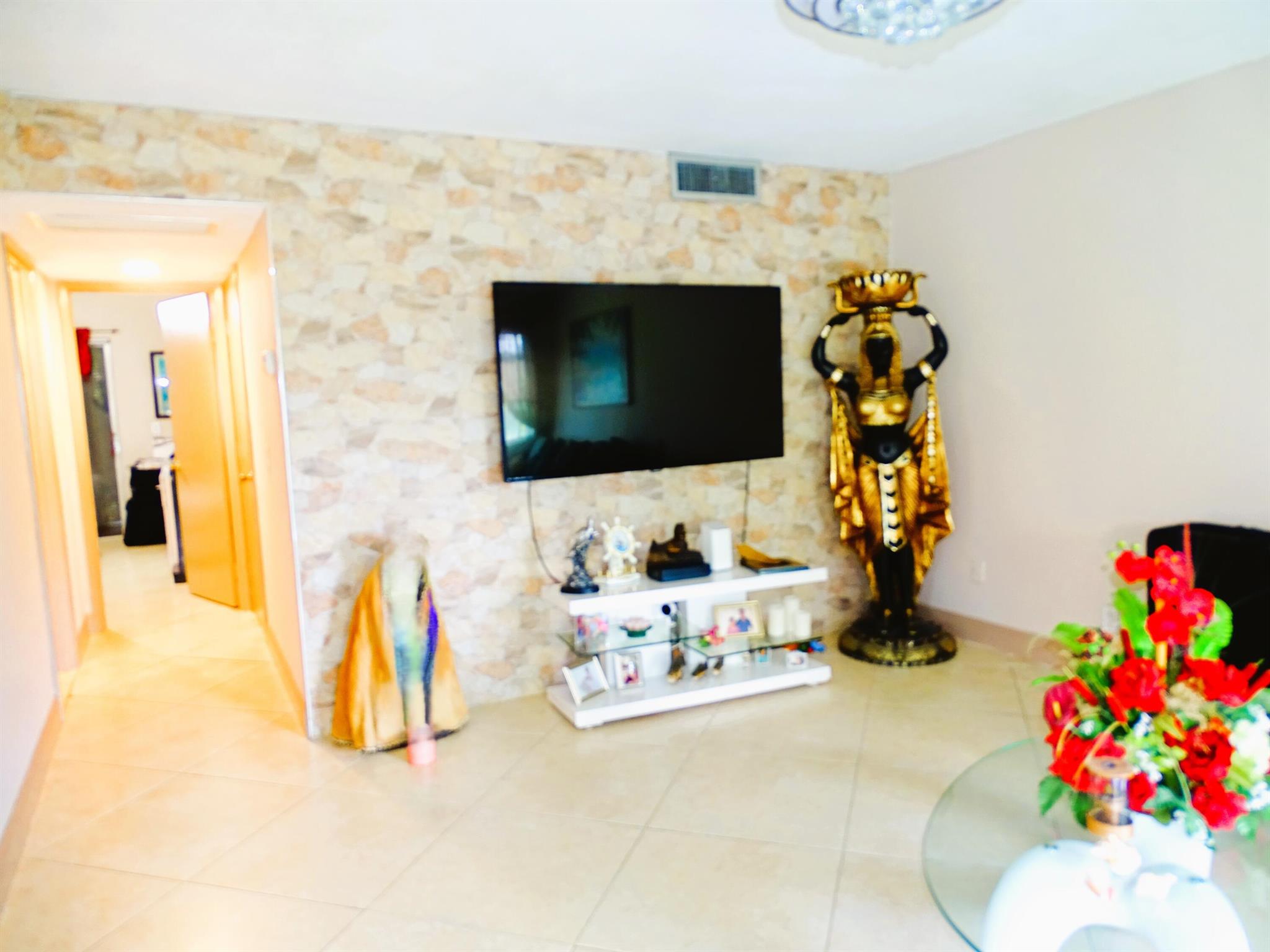 REGAL PALMS EATON CONDO - Residential