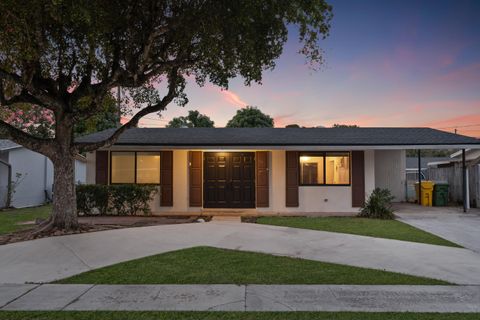 59 Andros Road Palm Springs FL 33461