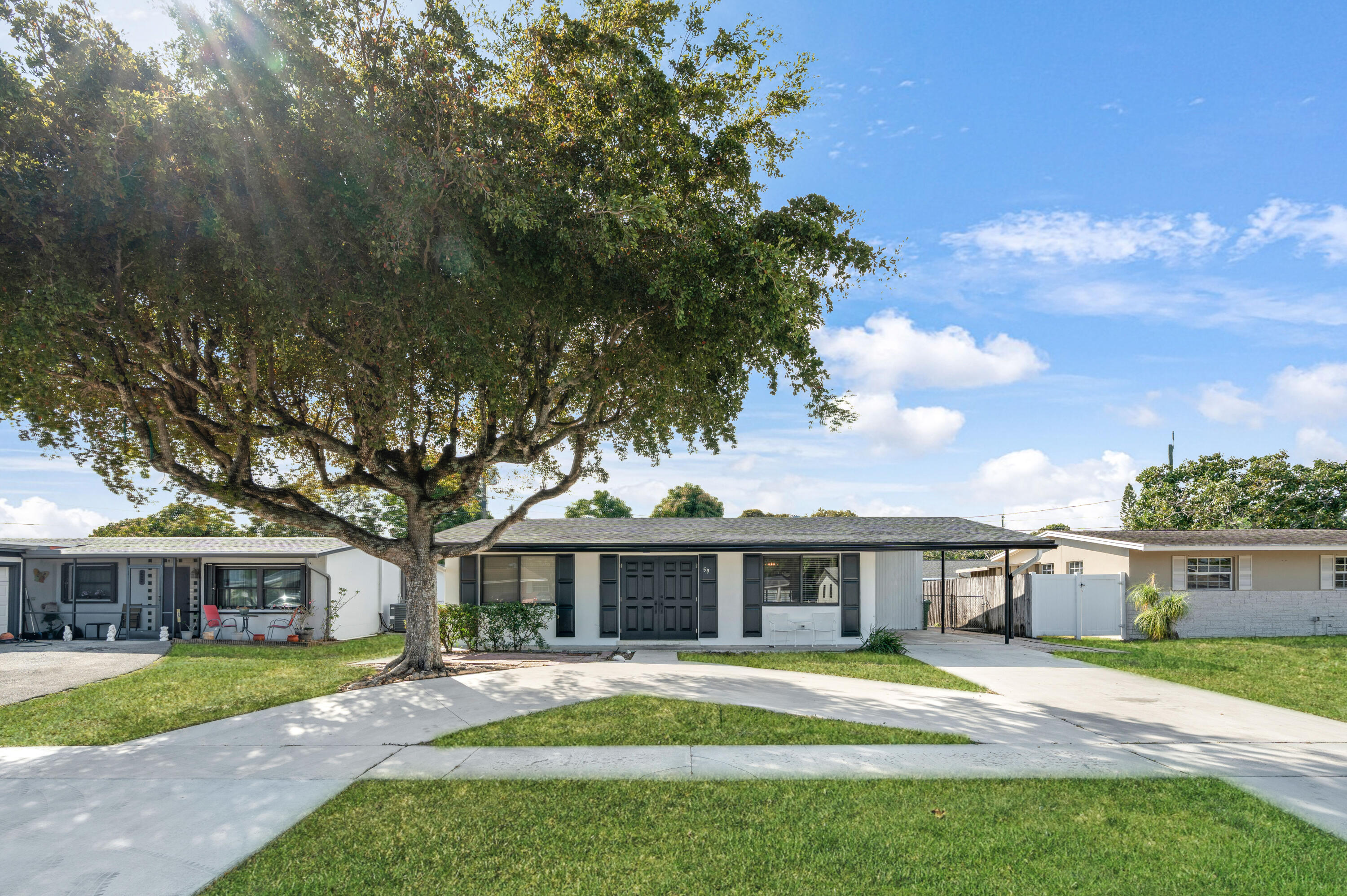 PALM SPRINGS VILLAGE 8 - Residential